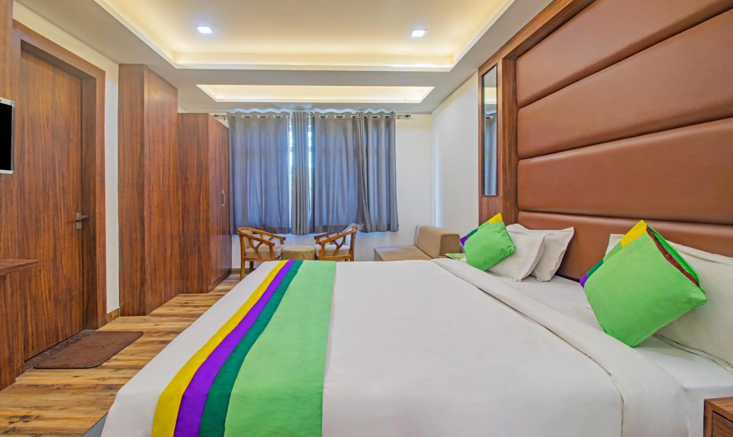 Bedroom, Bed in Treebo The Empire Near Taj Mahal Agra Bedroom, Bed in Treebo The Empire Near Taj Mahal Agra