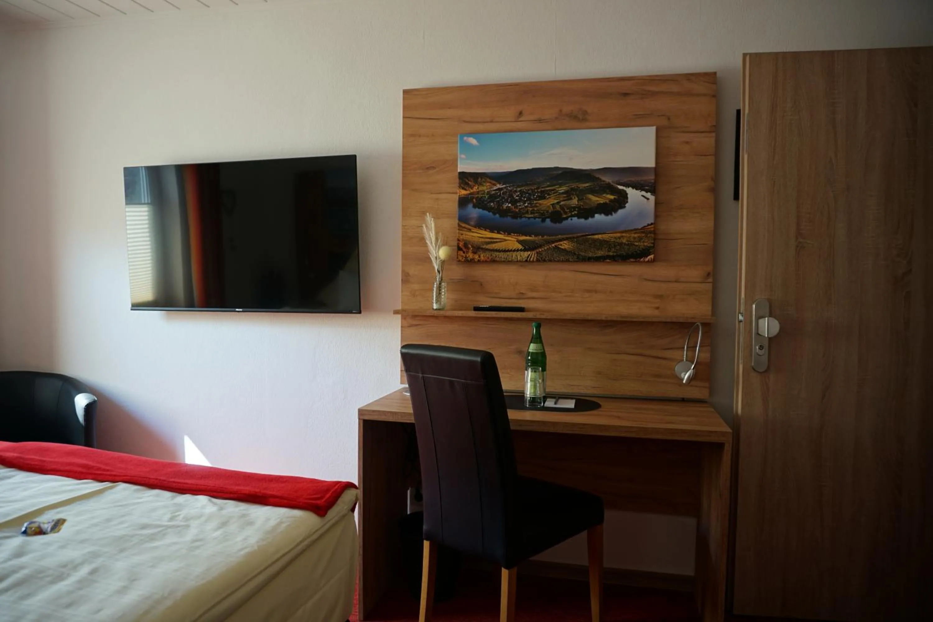 Double Room with Shower in Hotel Jan van Werth