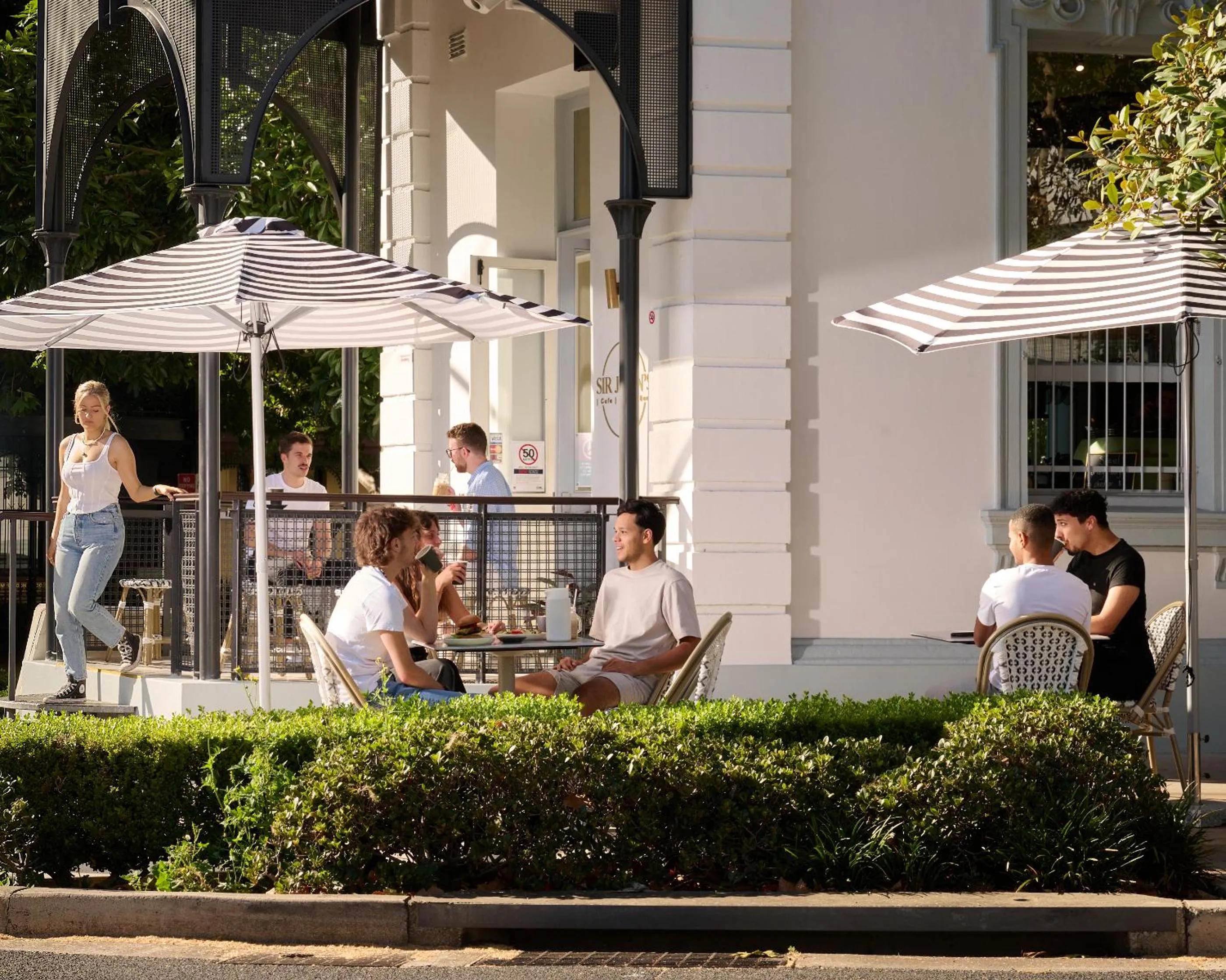 Restaurant/places to eat in The Pacific House