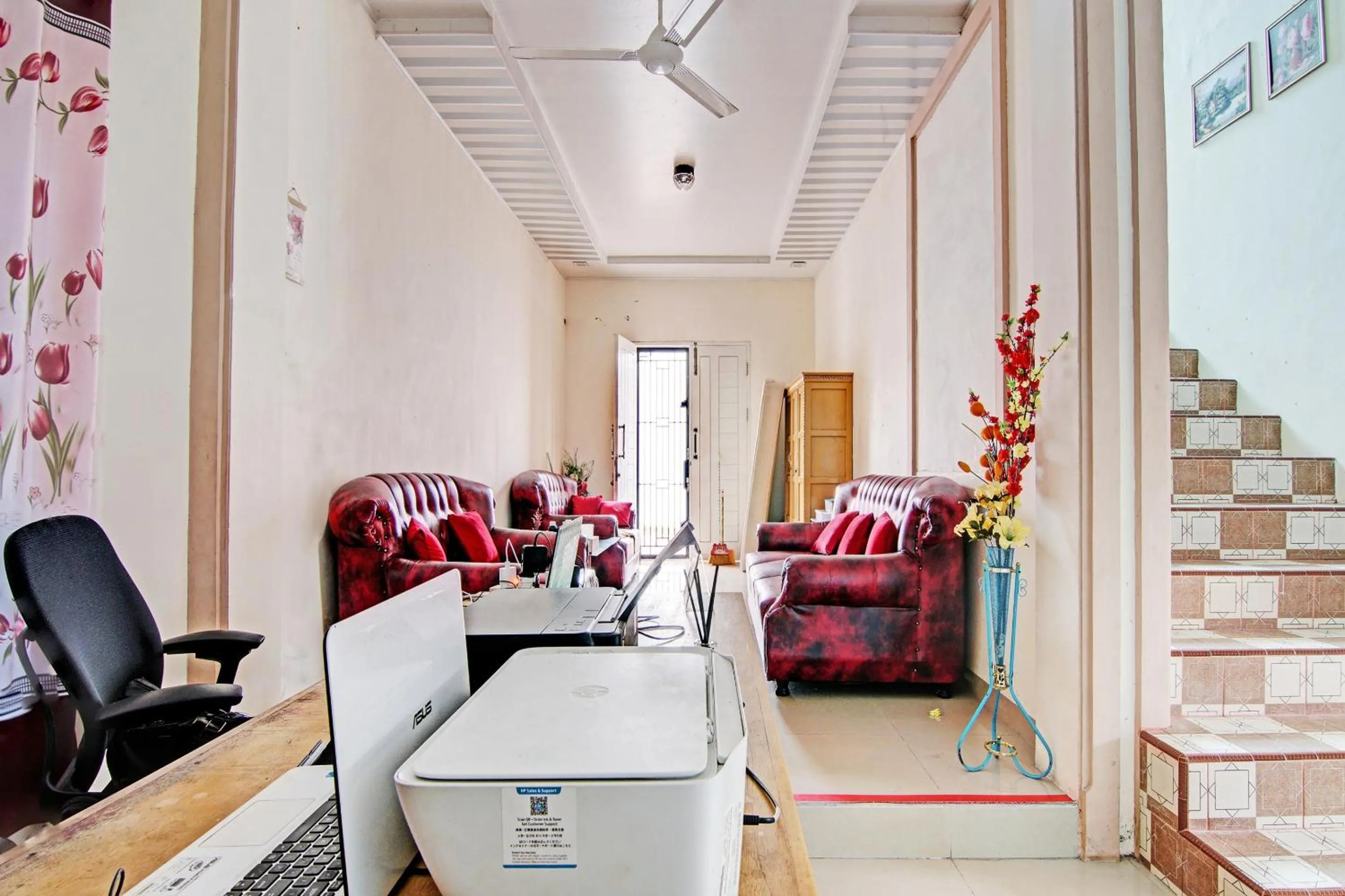 Lobby or reception in Hotel O Timur Raya Homestay Syariah