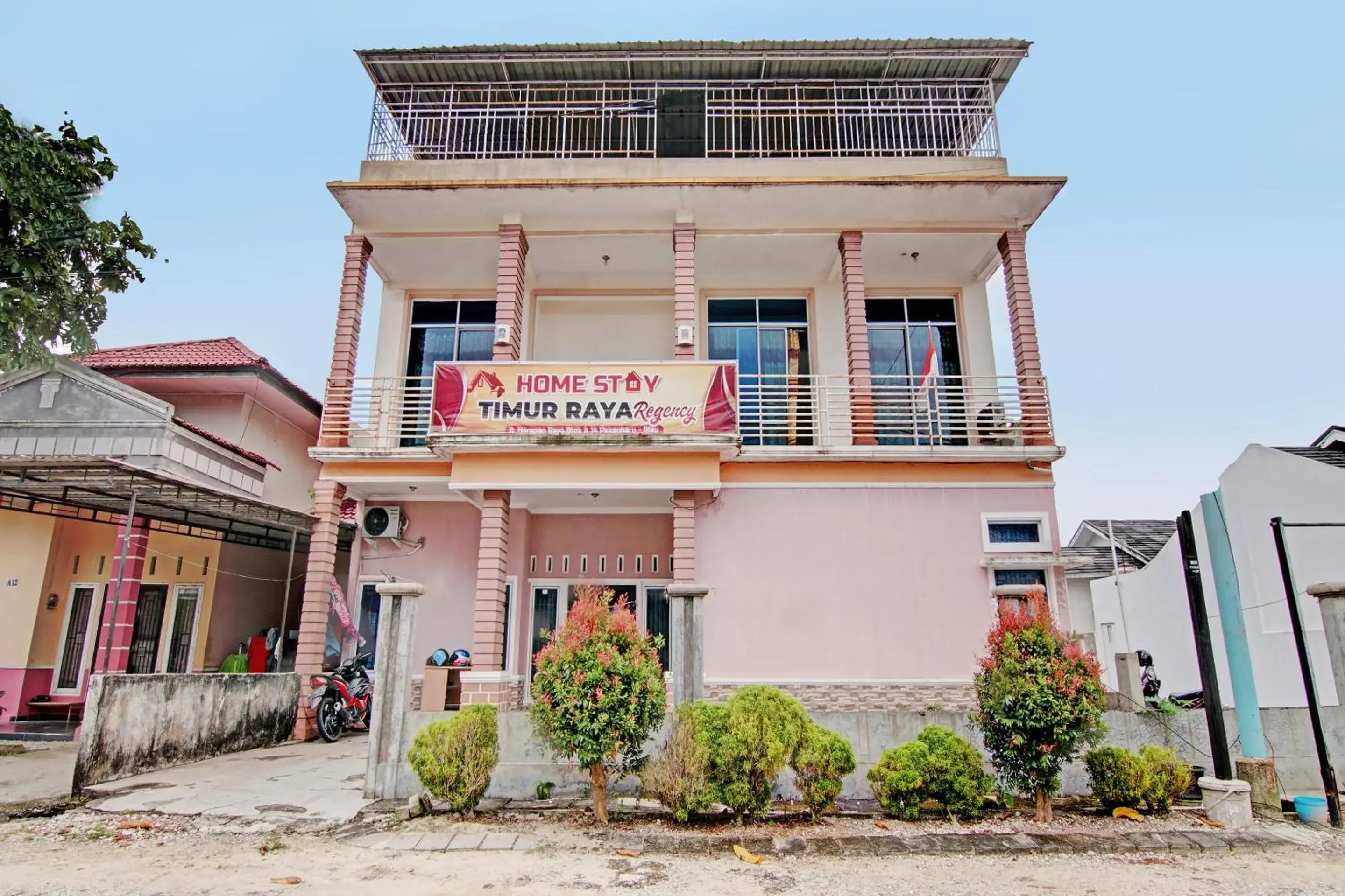 Hotel O Timur Raya Homestay Syariah Hotel O Timur Raya Homestay Syariah