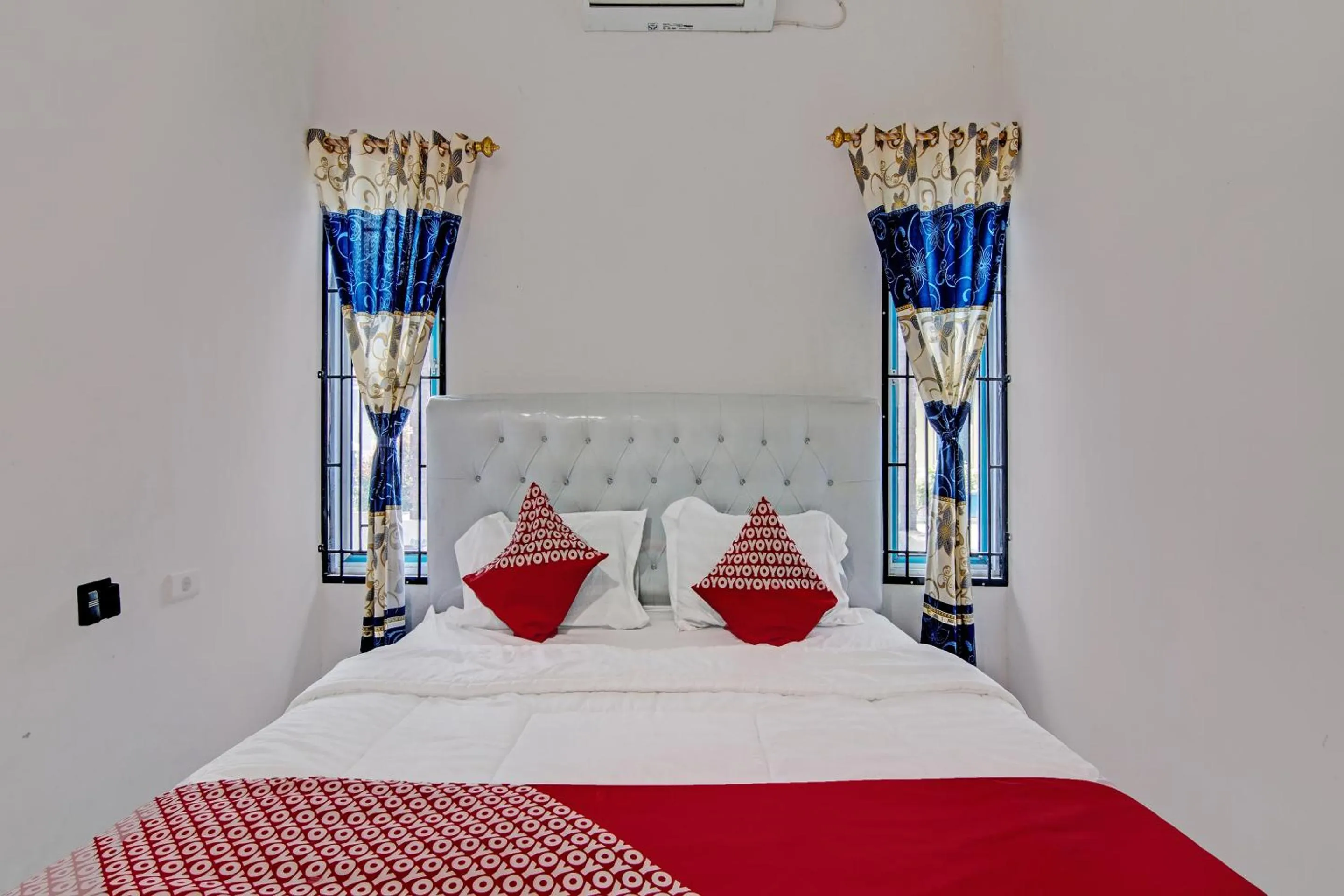 Bedroom, Bed in Hotel O Timur Raya Homestay Syariah