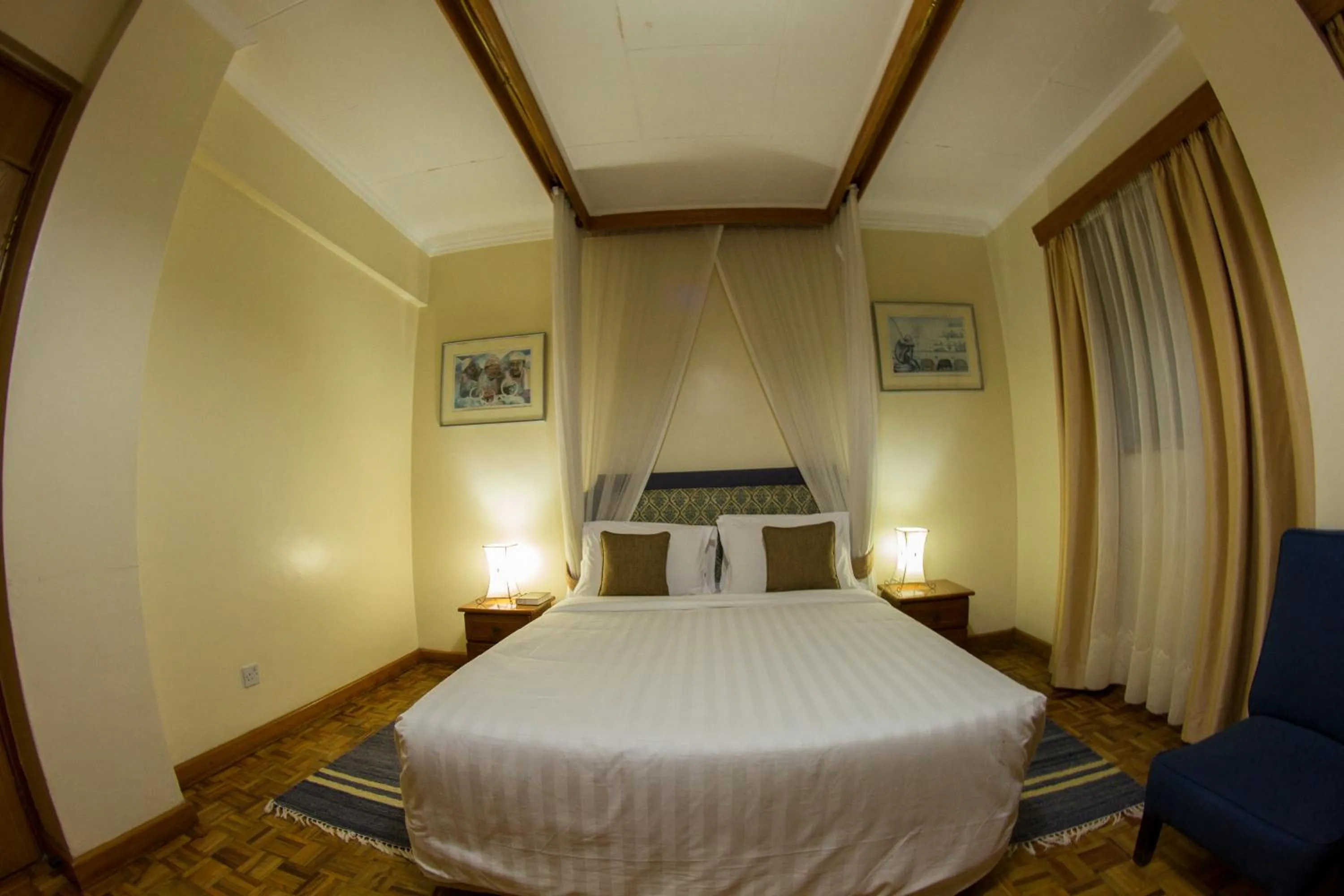 Photo of the whole room, Bed in Hillpark Hotel