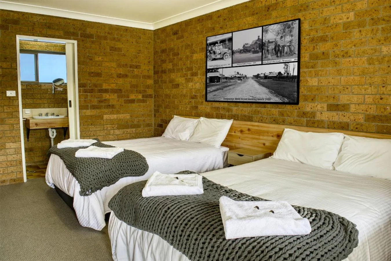 Bed in Deepwater Hotel