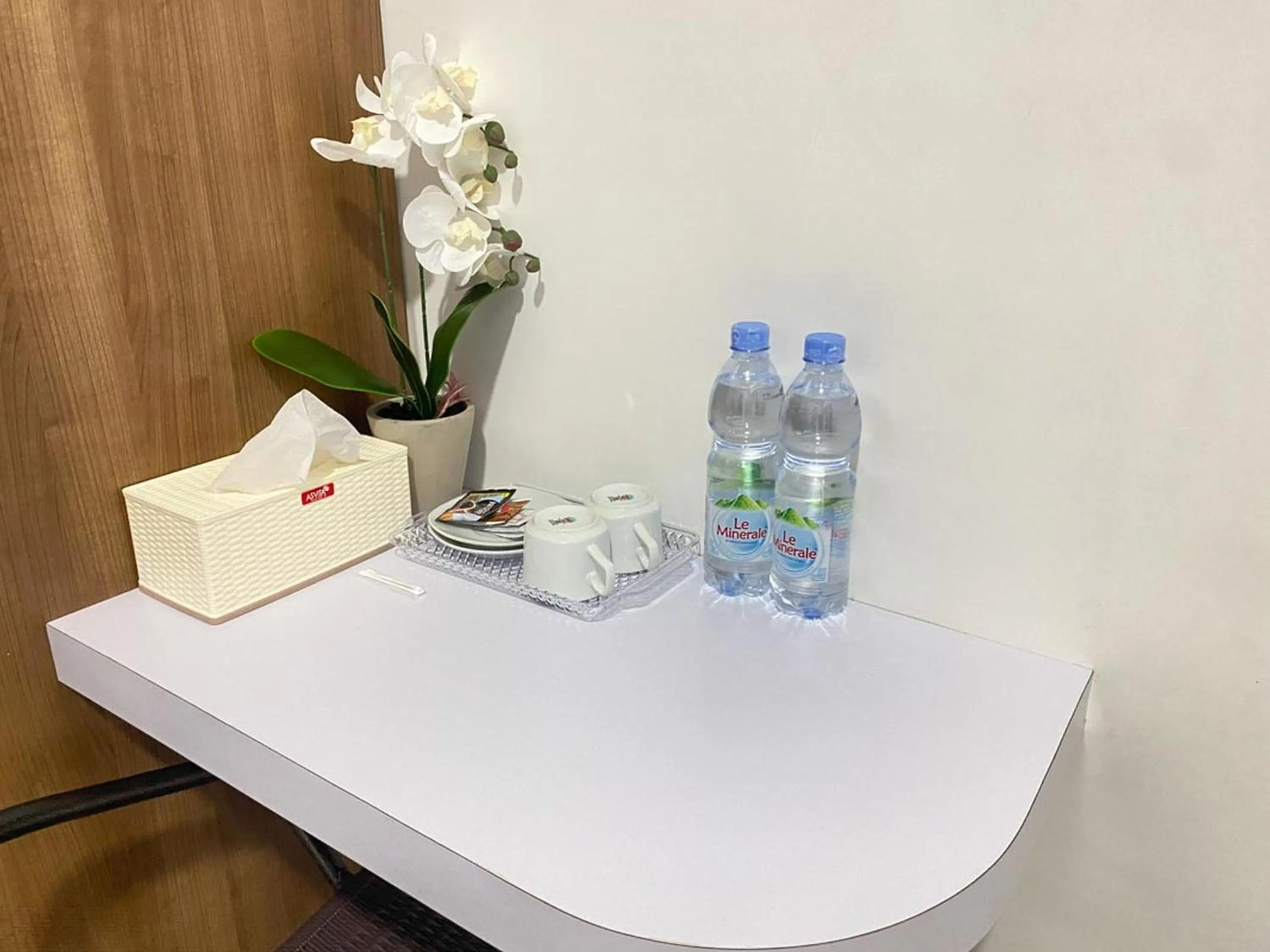 Drinks in MJ Guest House Pusat Kota Malili Mitra RedDoorz