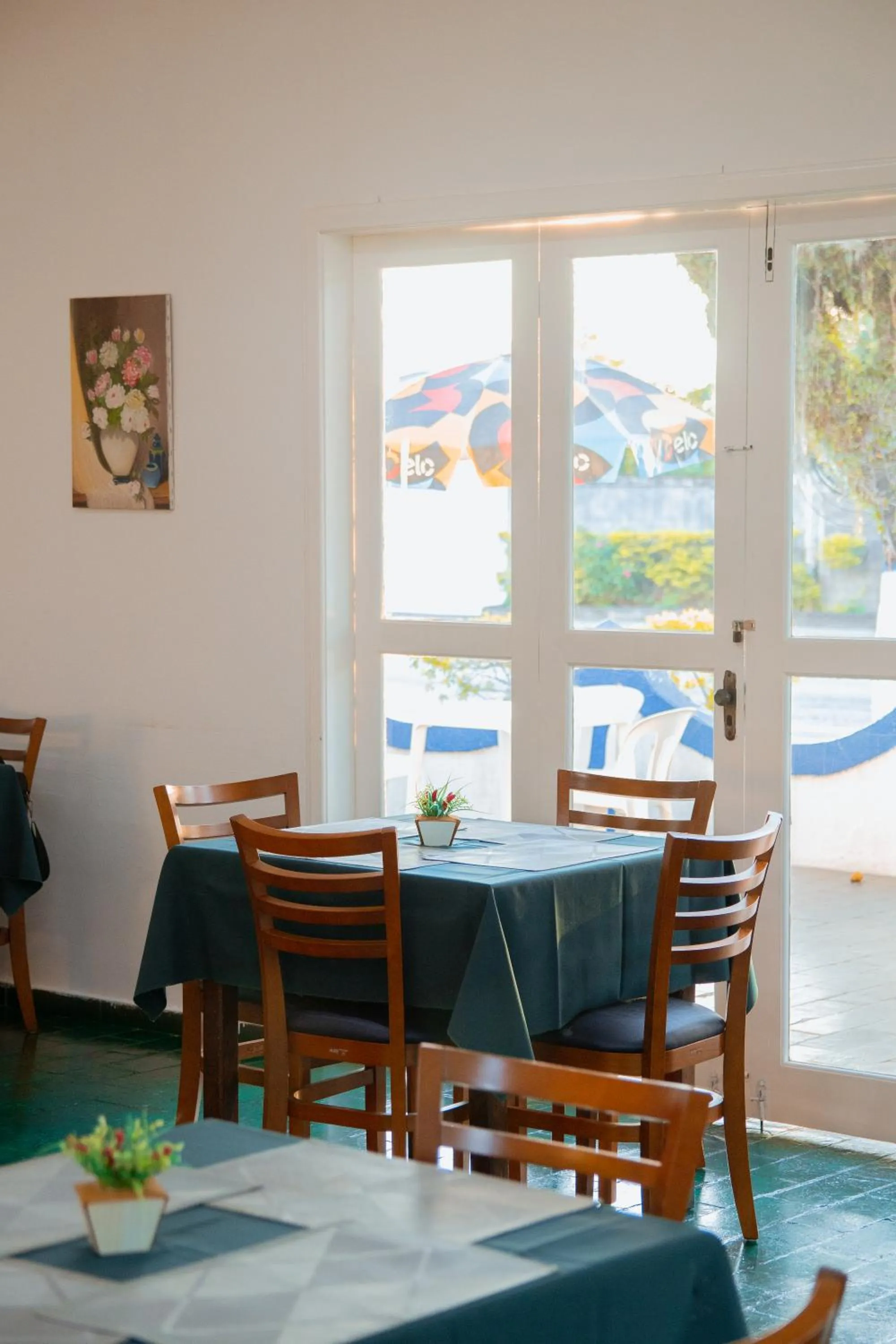 Dining area in Hotel Arrastão