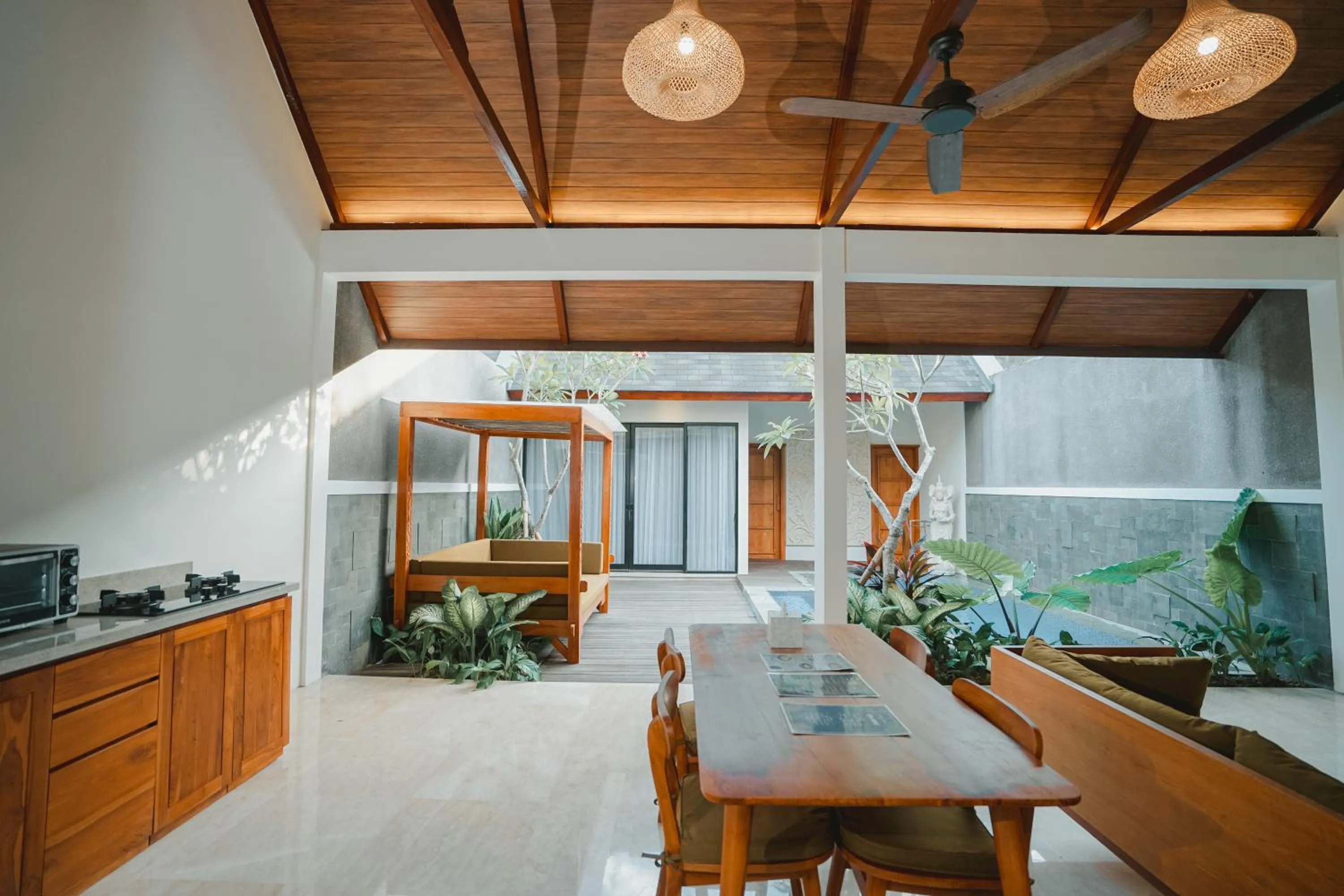 Kitchen or kitchenette in Villa Bulan Bali