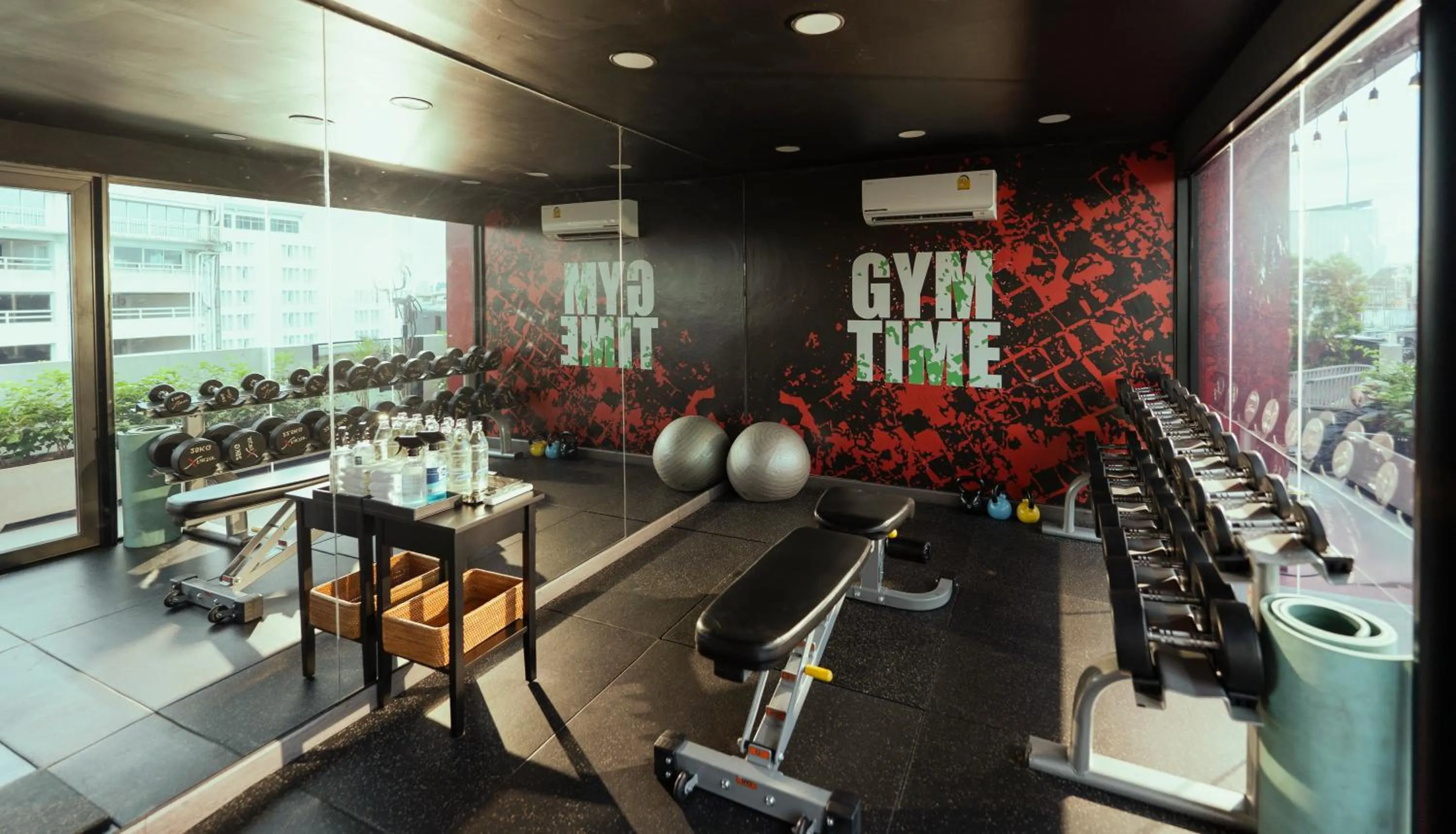 Fitness centre/facilities in The Gravitique Hotel Khaosan