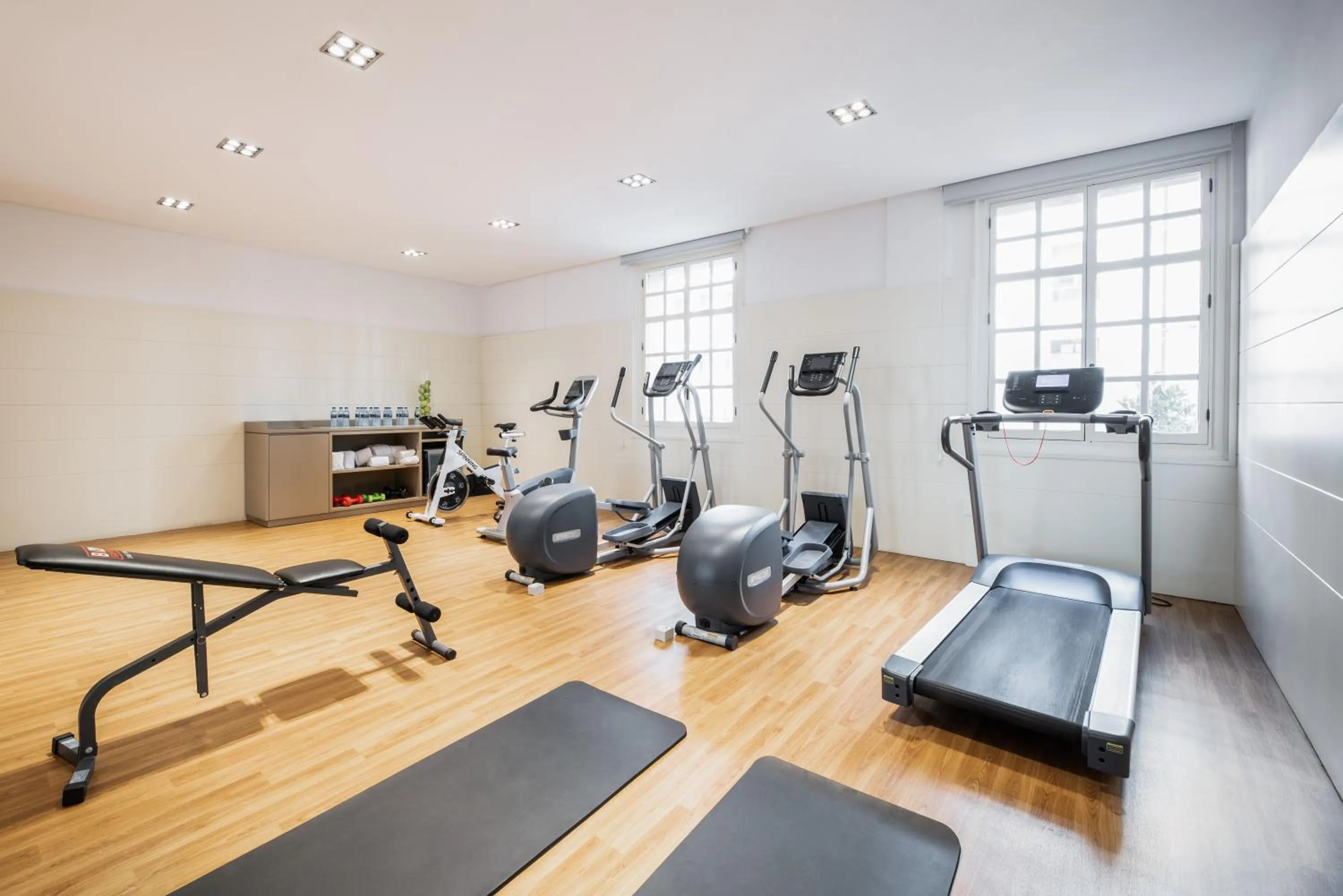 Fitness centre/facilities in Eurostars Hotel de la Reconquista