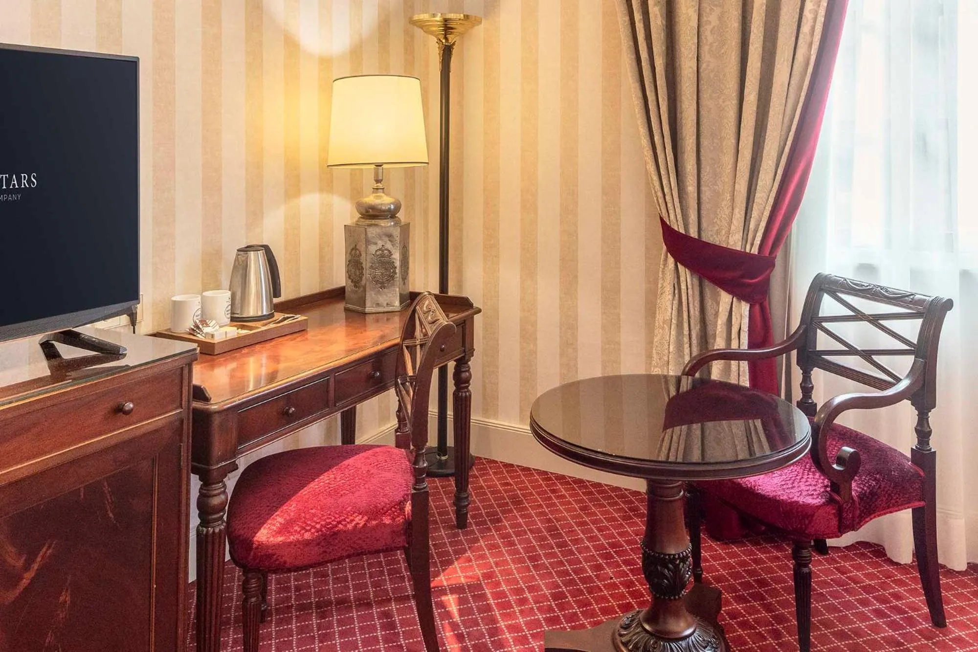 Bedroom in Eurostars Hotel de la Reconquista