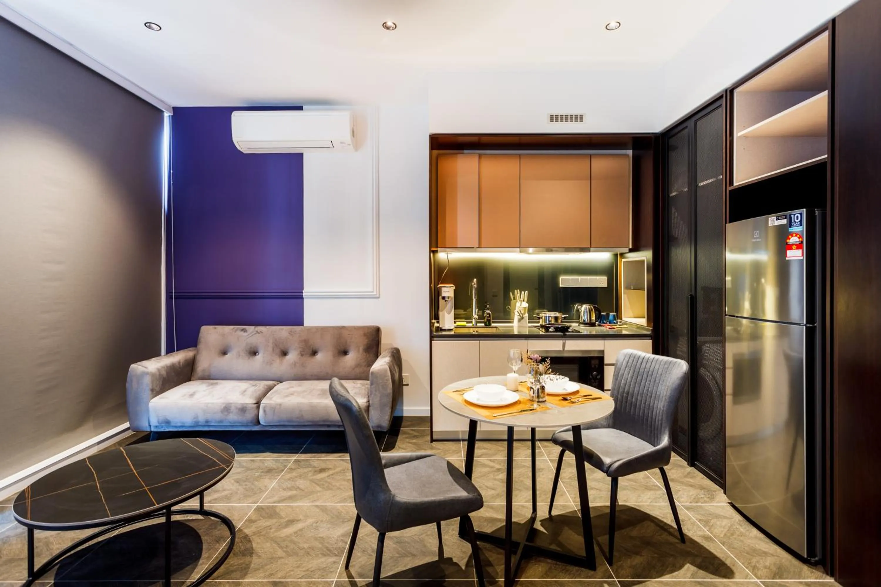 Kitchen or kitchenette in Scarletz Suites KLCC by Mana-Mana