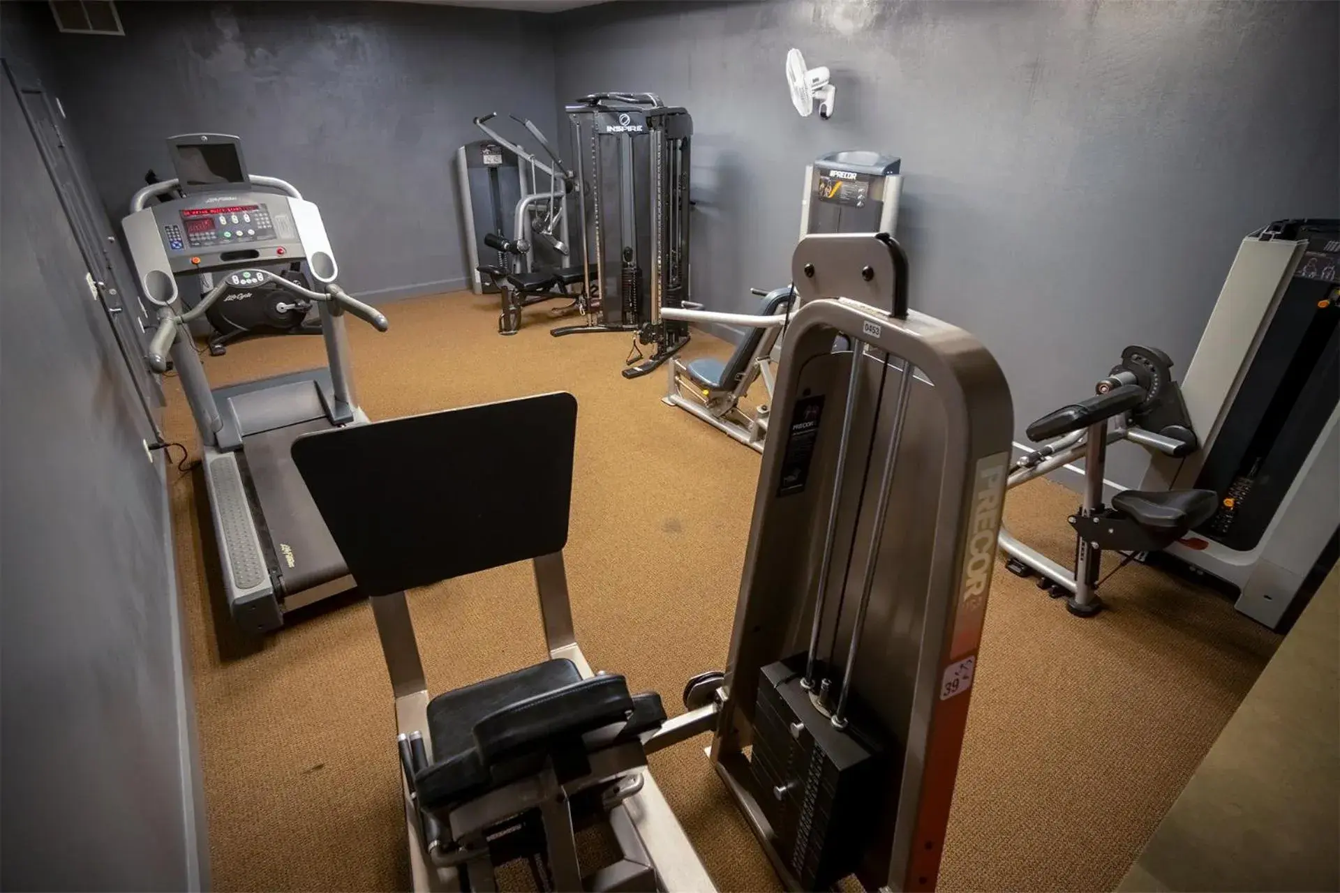 Fitness centre/facilities in Nuk's Executive Suites Fitness centre/facilities in Nuk's Executive Suites