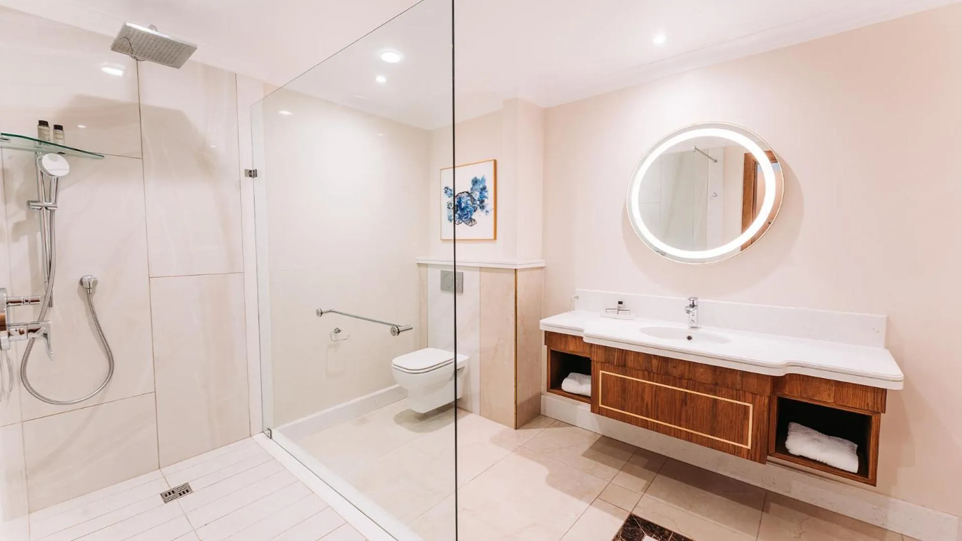 Shower in Silverstar Hotel