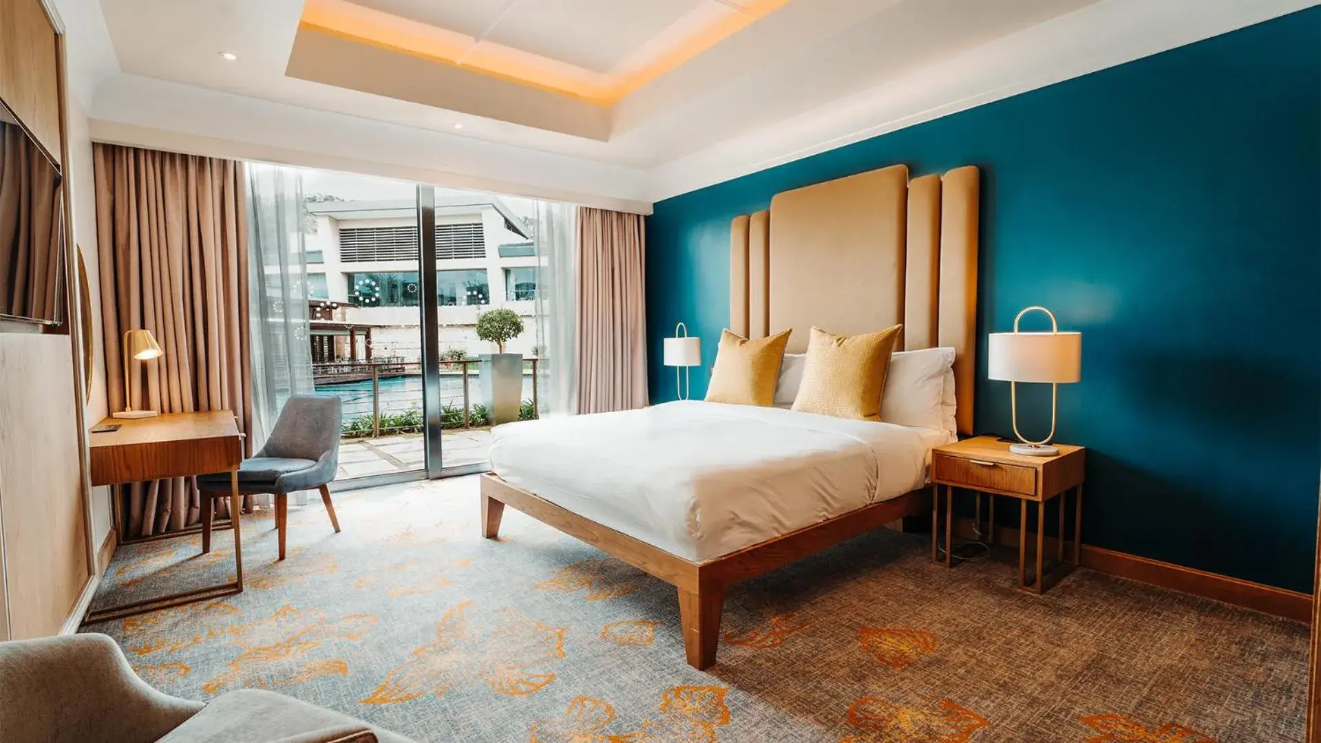 Standard King Room - single occupancy in Silverstar Hotel Standard King Room - single occupancy in Silverstar Hotel