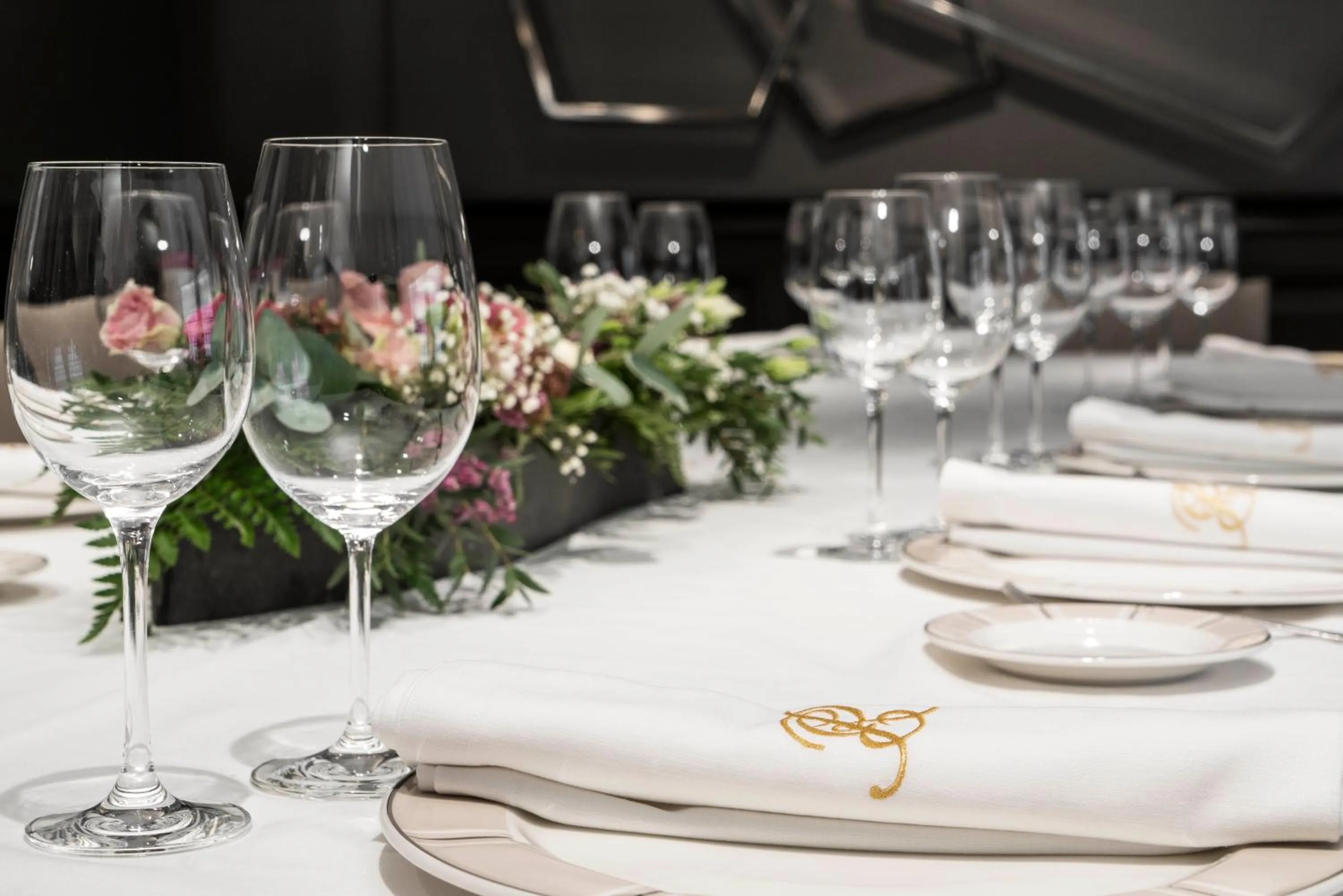 Restaurant/places to eat in Habitus Hotel Europa