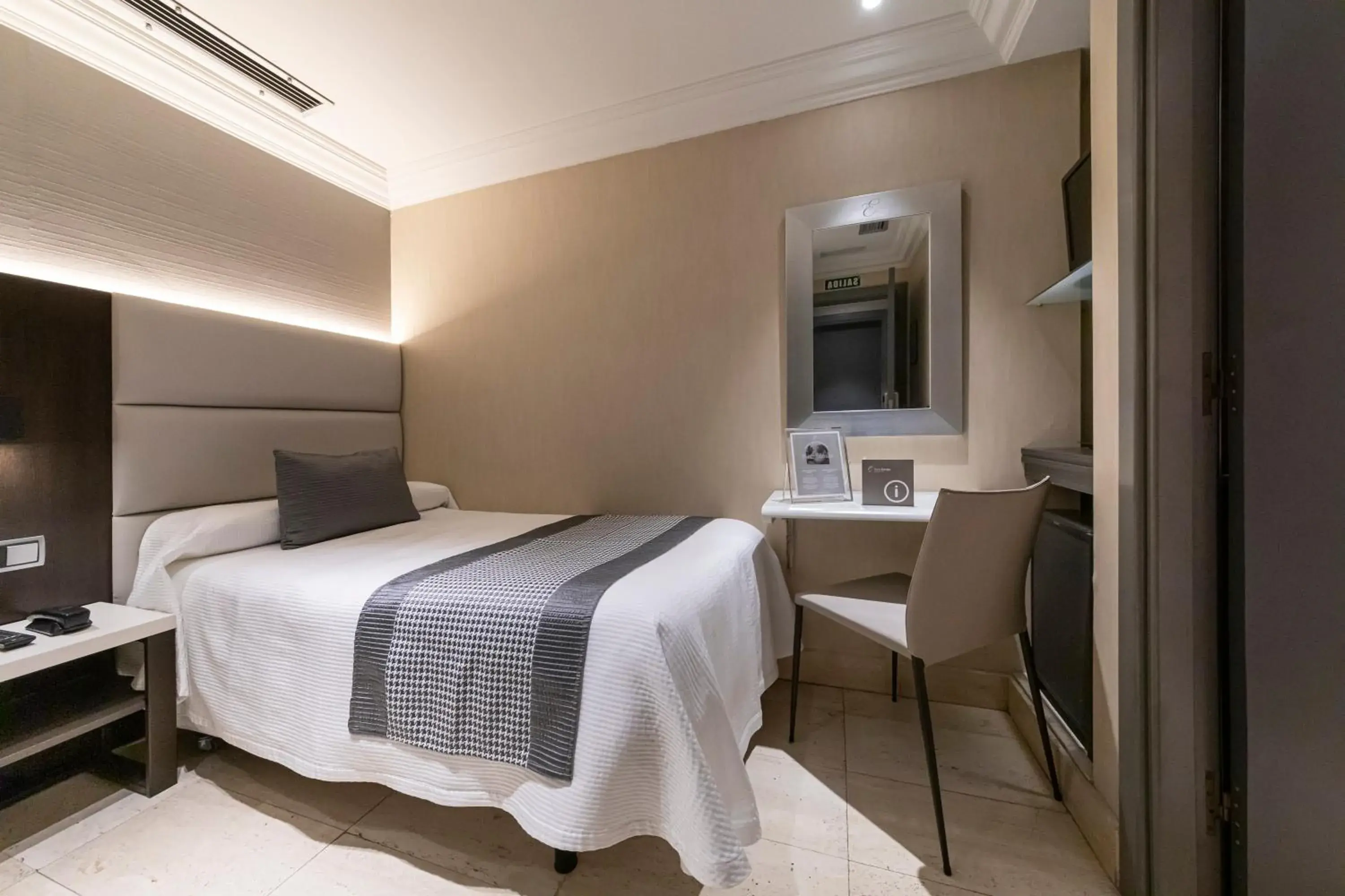 Bedroom, Bed in Habitus Hotel Europa Bedroom, Bed in Habitus Hotel Europa