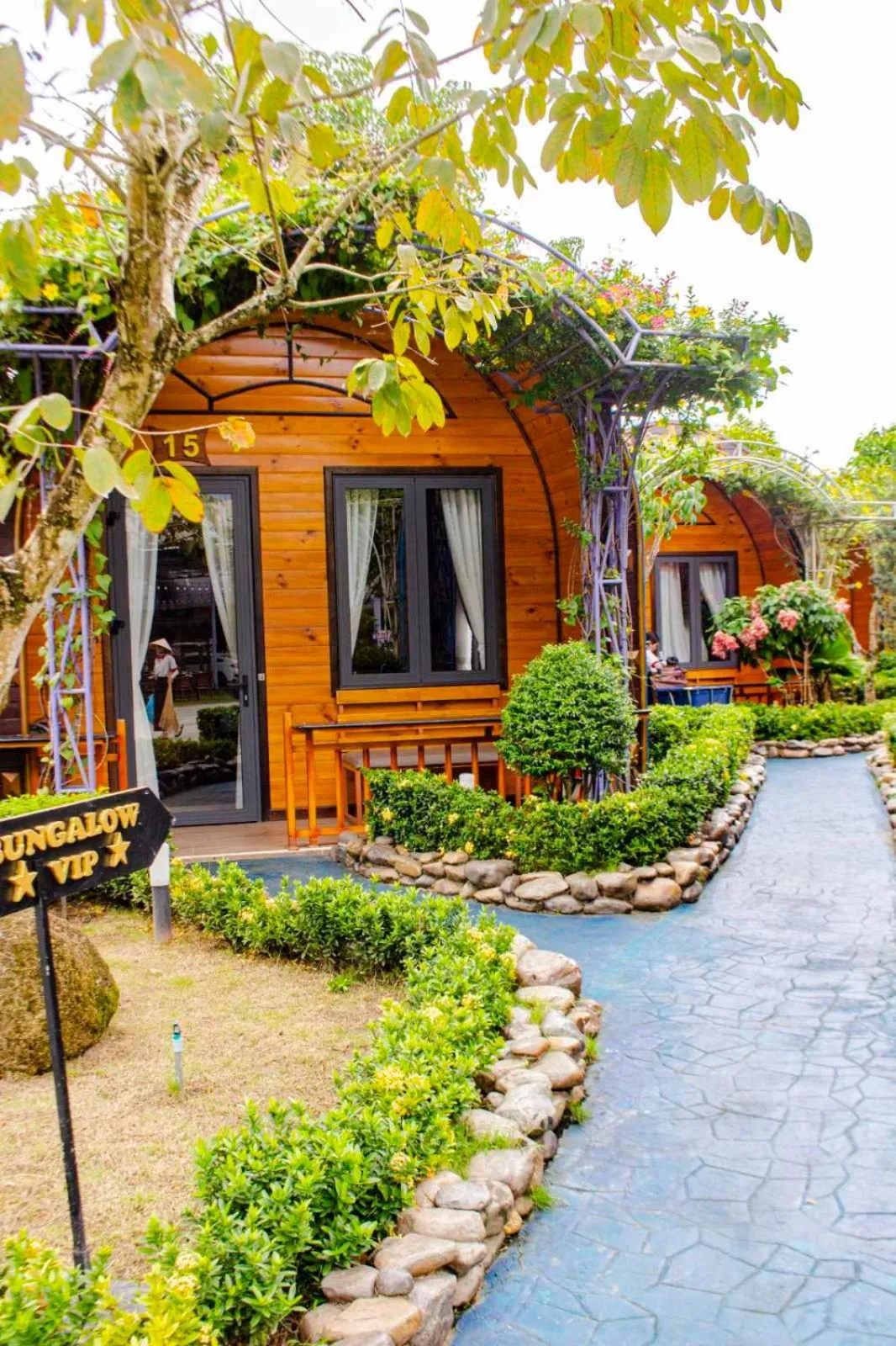 Property building in Resort Hàng Dương