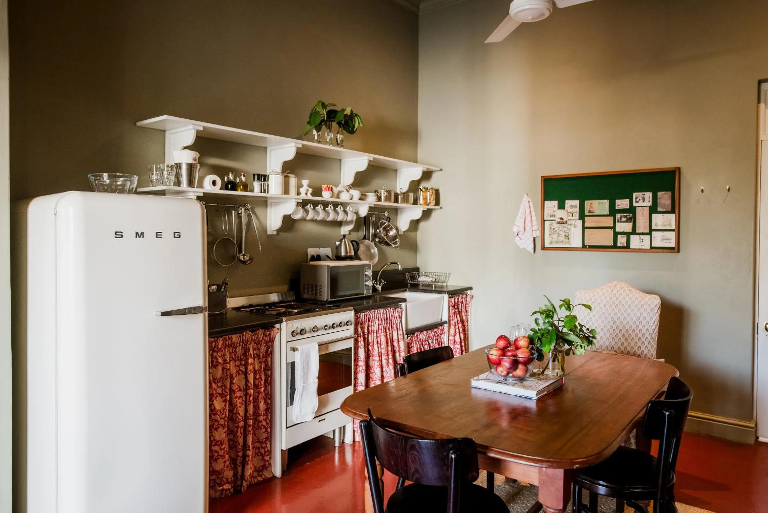 Kitchen or kitchenette in Dorp Hotel