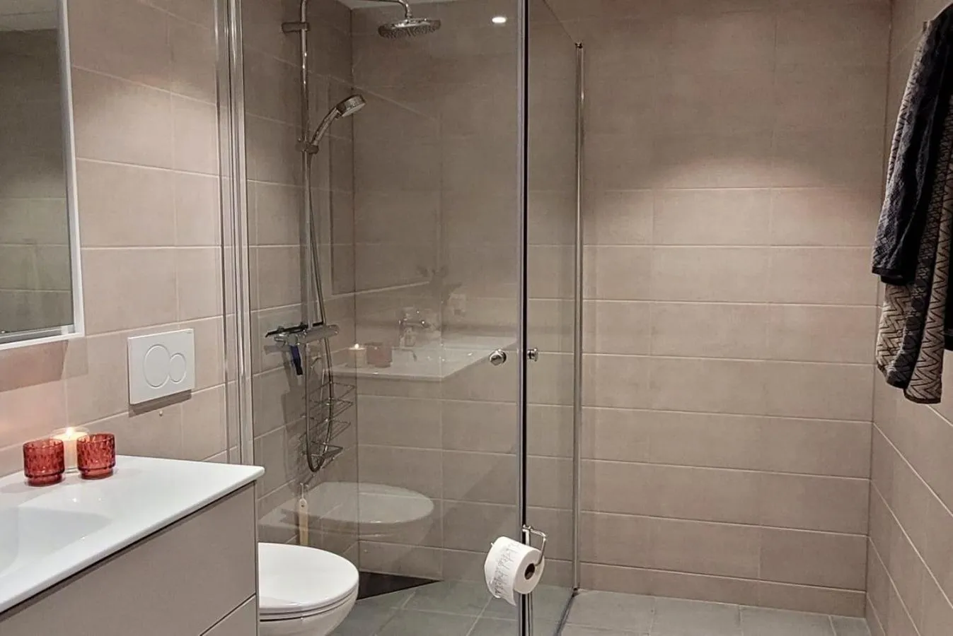 Shower in Gausta Residence