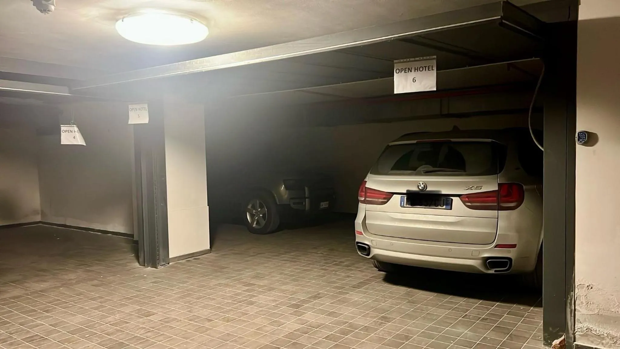 Parking in Open Hotel