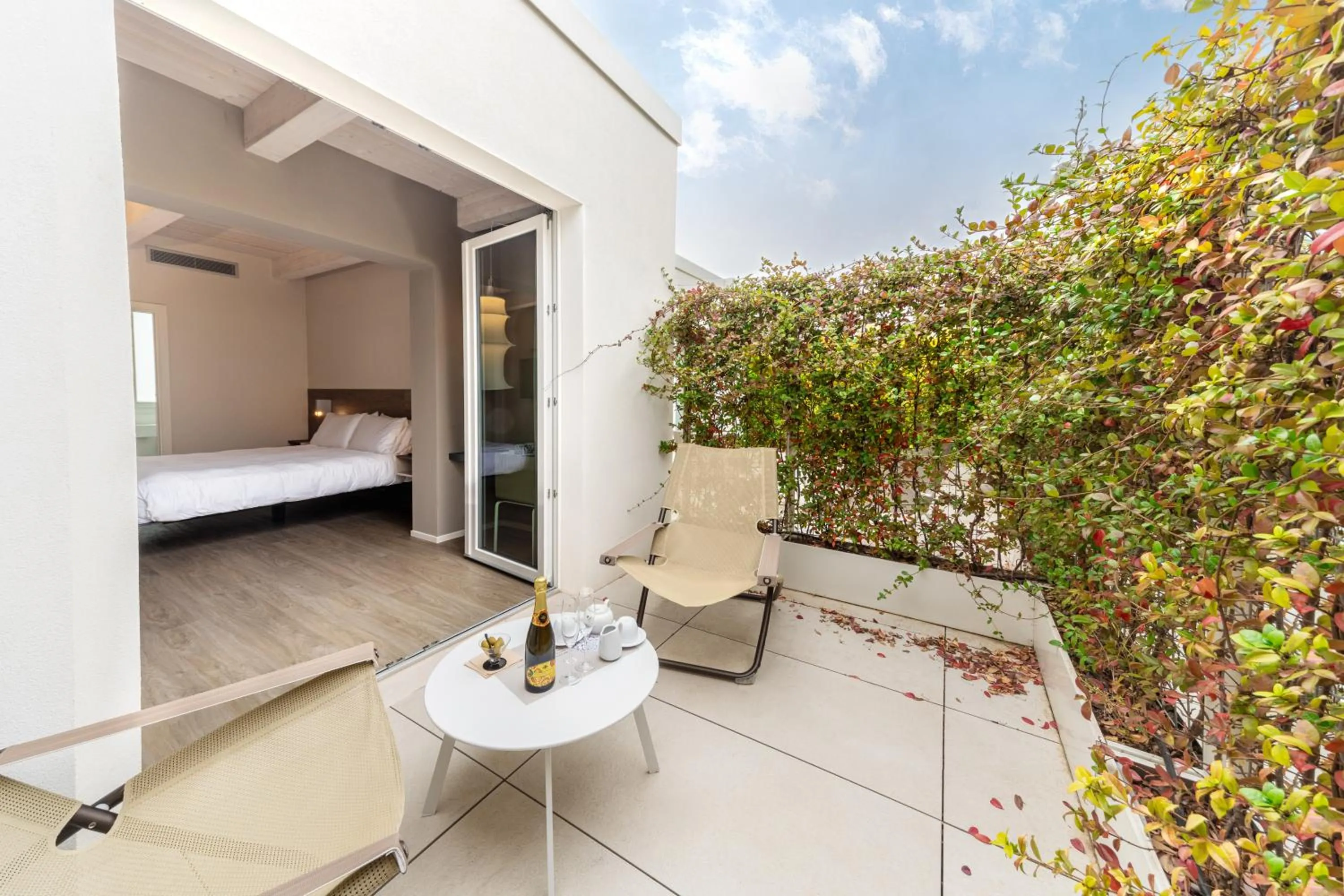 Patio, Bed in Open Hotel