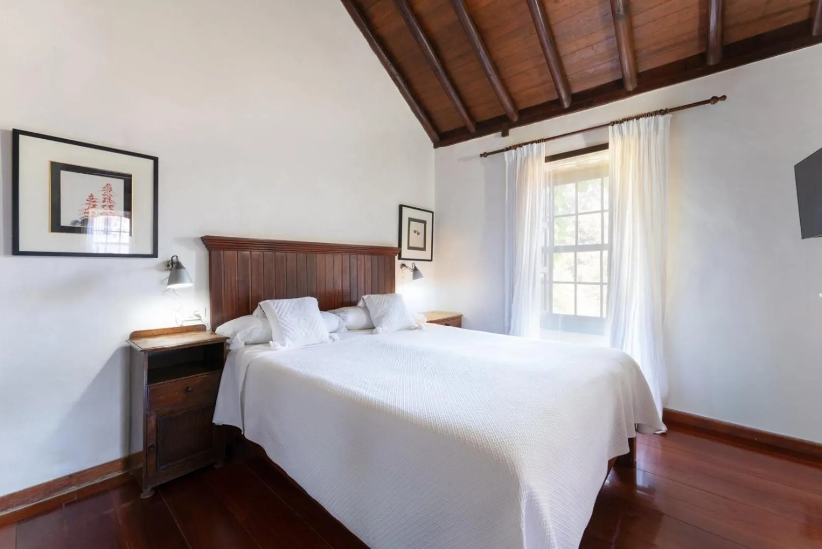 Bed in GuestReady - Hotel Rural Las Calas