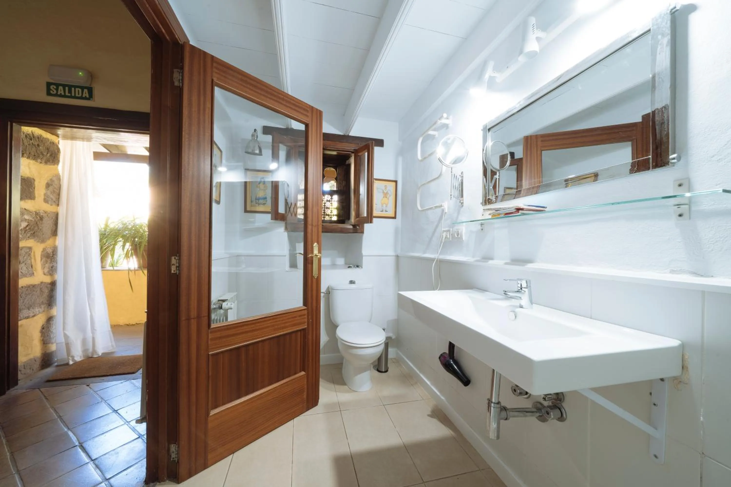 Bathroom in Hotel Rural Las Calas