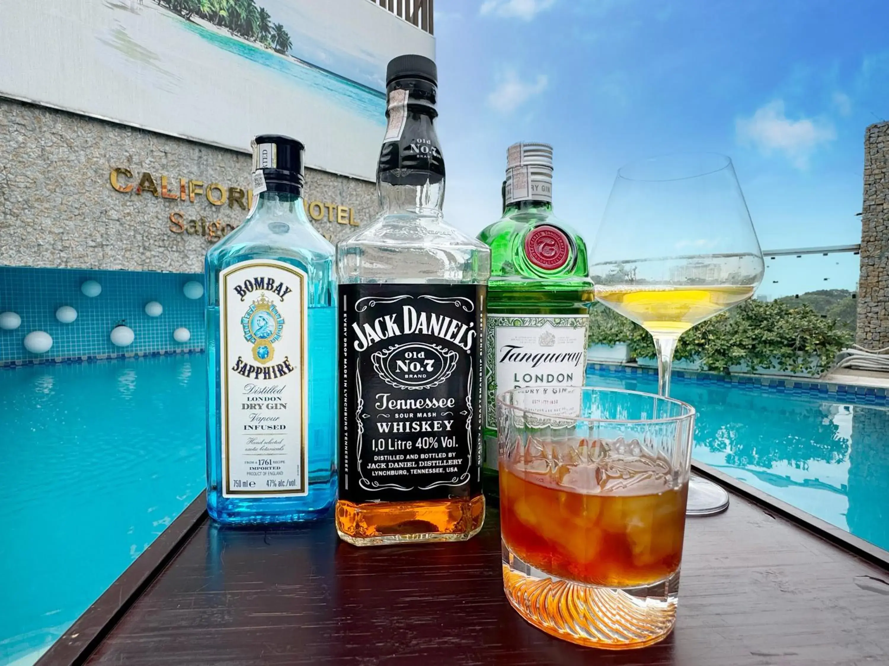 Swimming pool in California Saigon Hotel & Rooftop Pool Swimming pool in California Saigon Hotel & Rooftop Pool