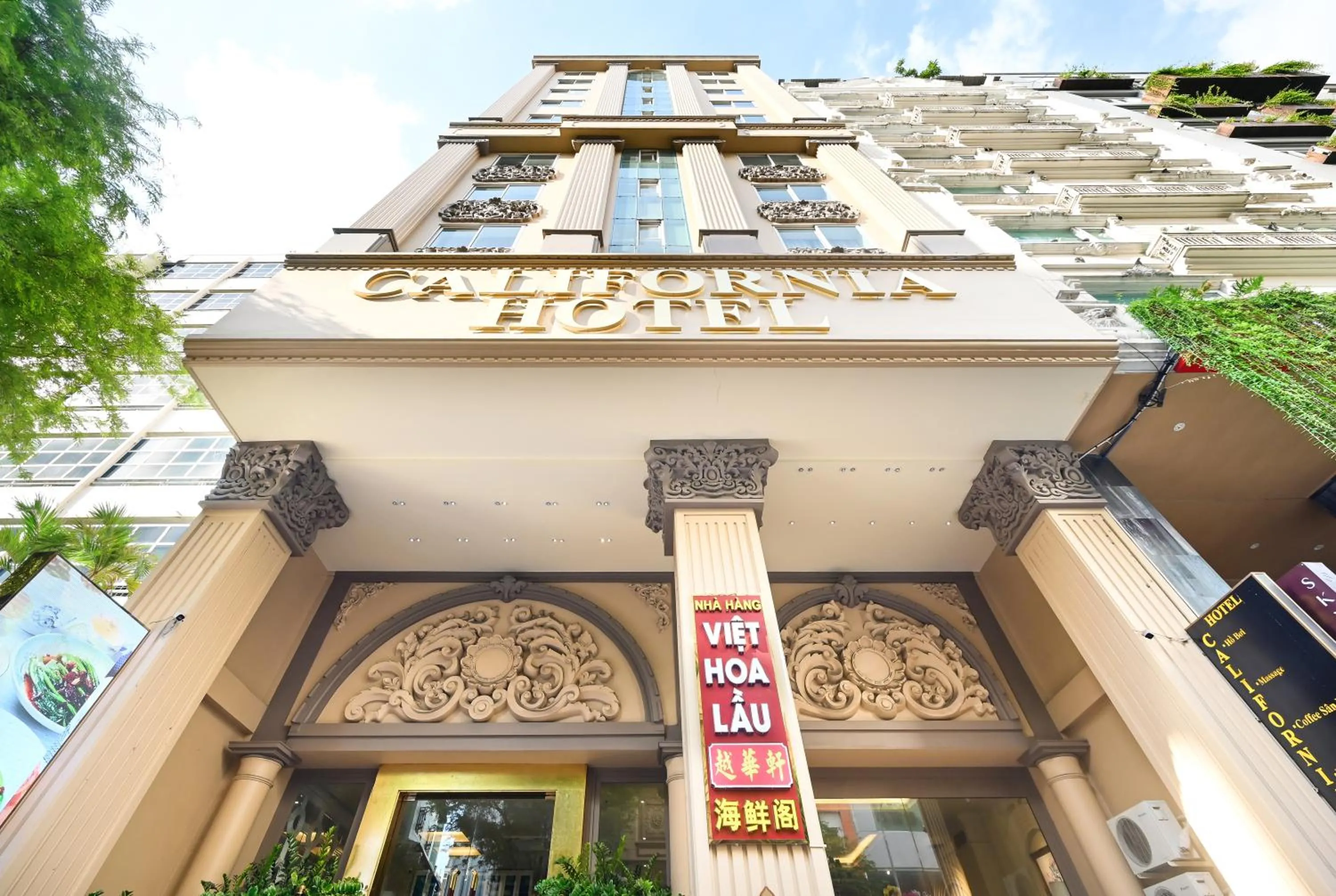 Property building in California Saigon Hotel & Rooftop Pool