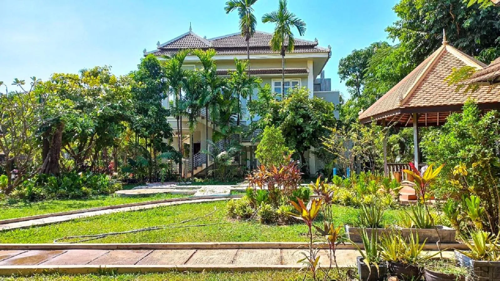 Property building in SANNA VILLA Residence