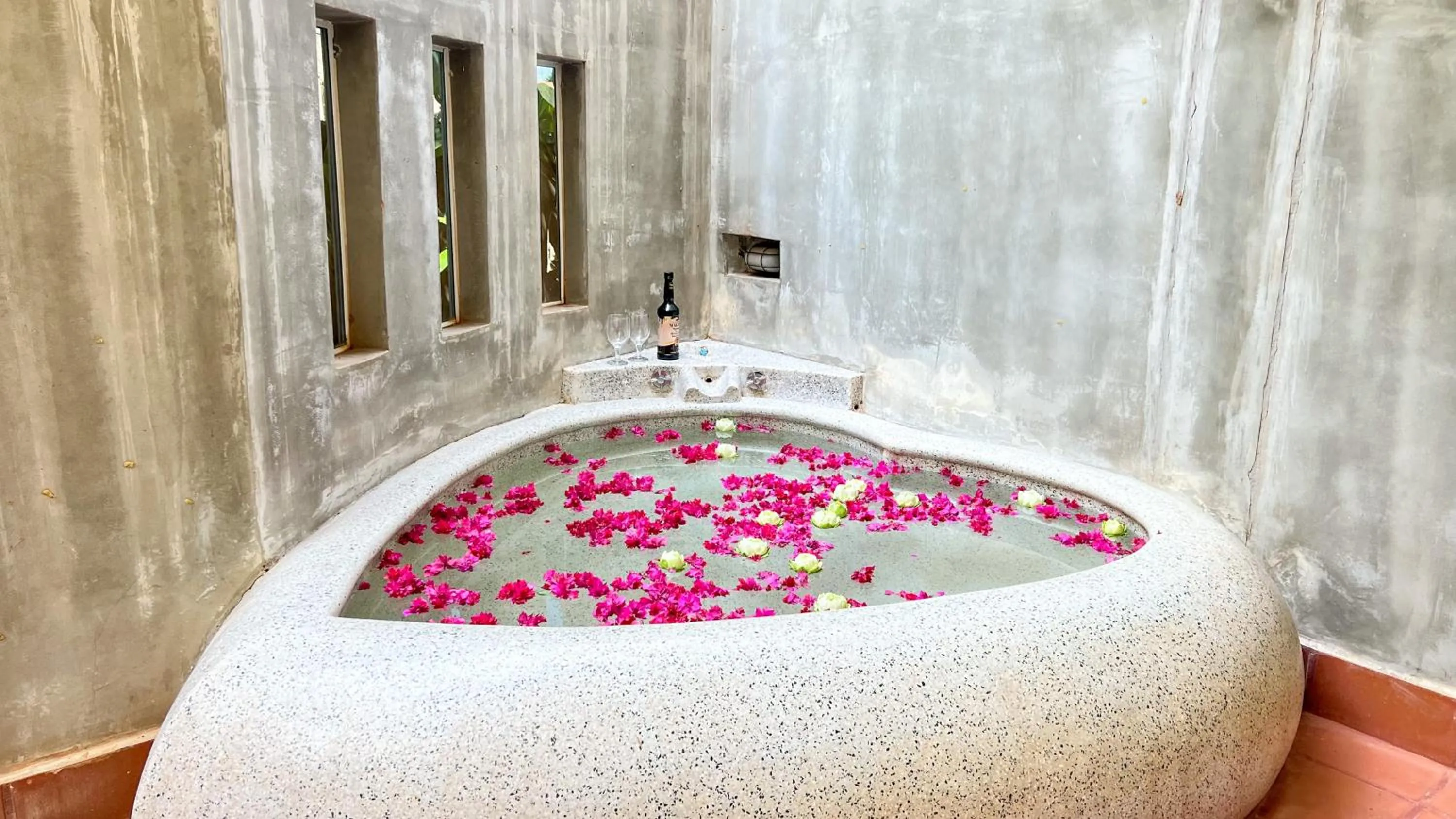 Bath in SANNA VILLA Residence