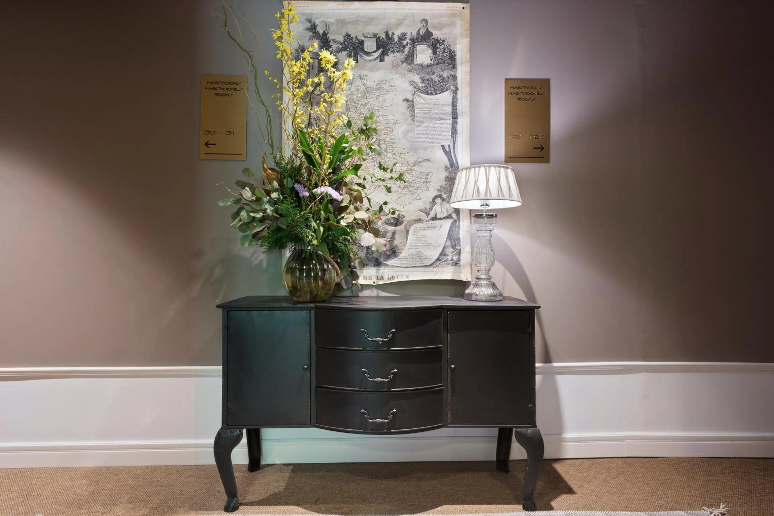 Decorative detail in Acta Splendid