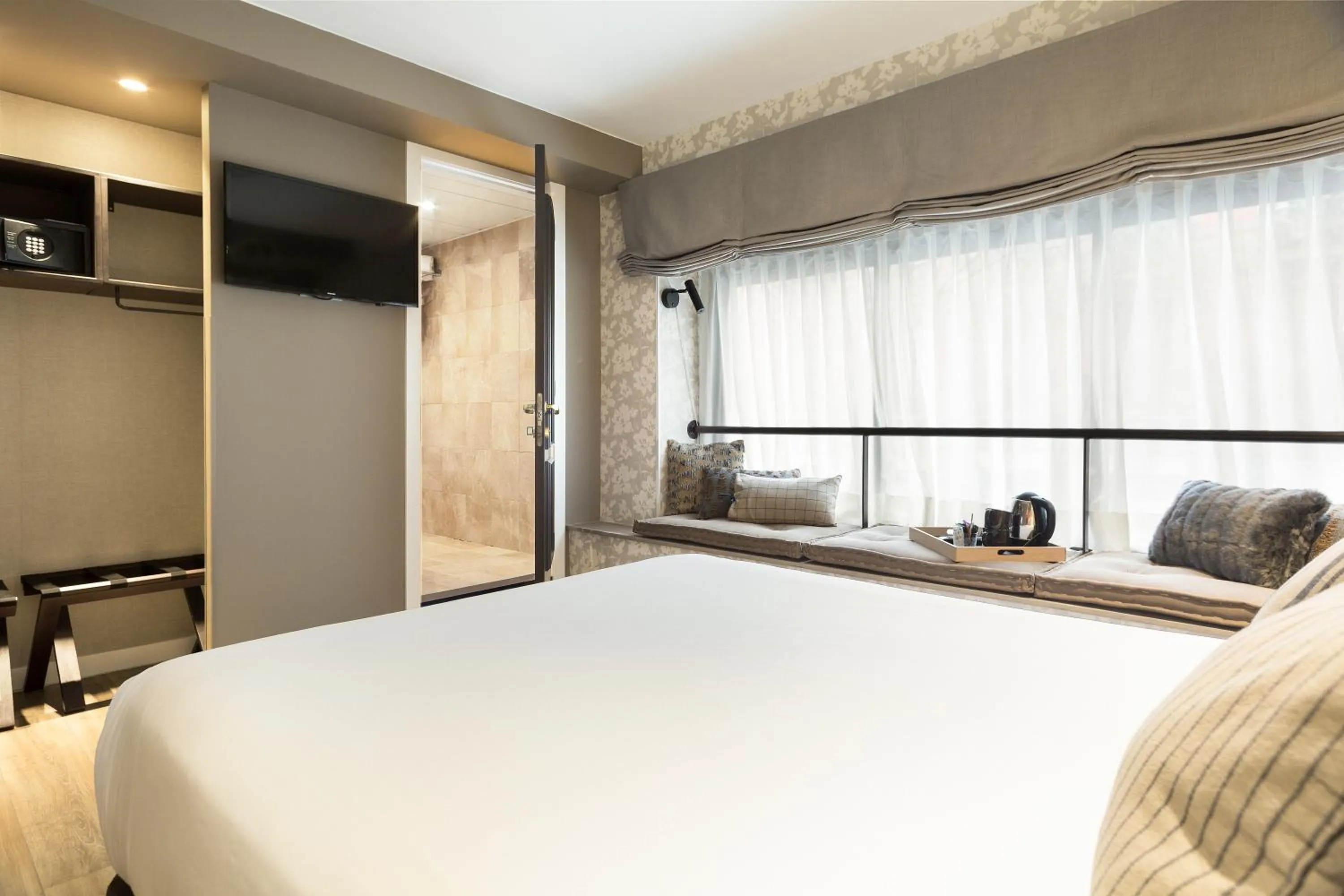 Bed in Acta Splendid