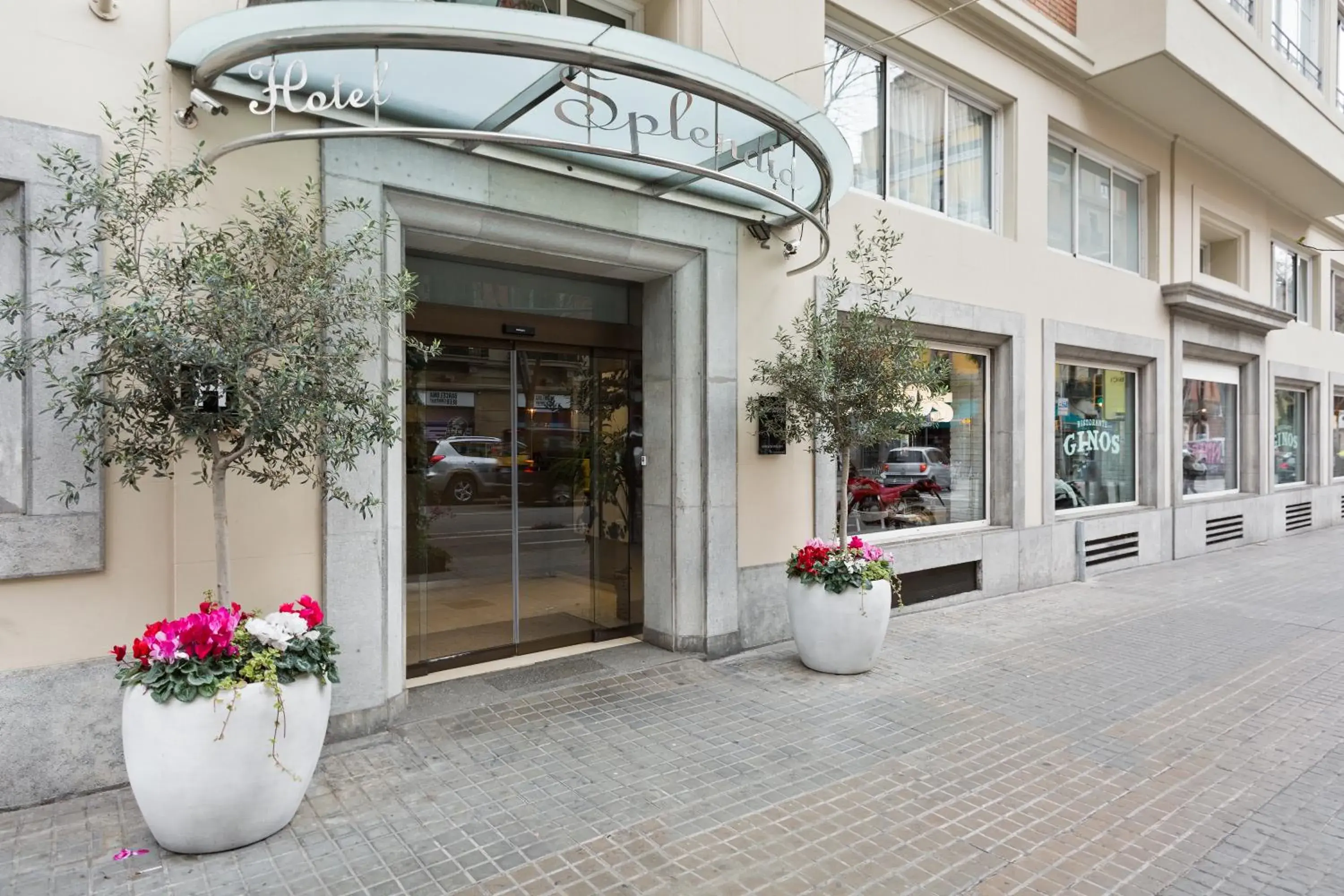 Property building in Acta Splendid Property building in Acta Splendid