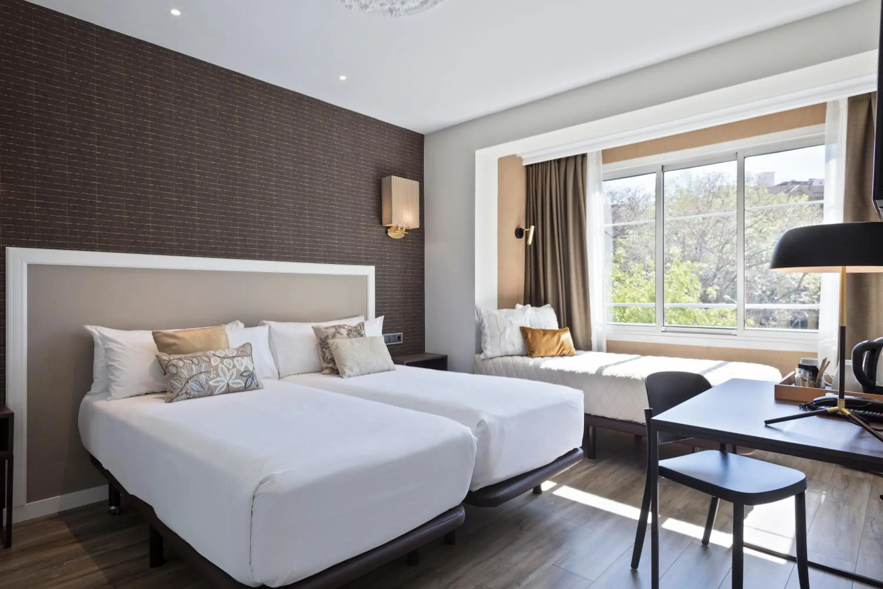 Triple Room in Acta Splendid Triple Room in Acta Splendid