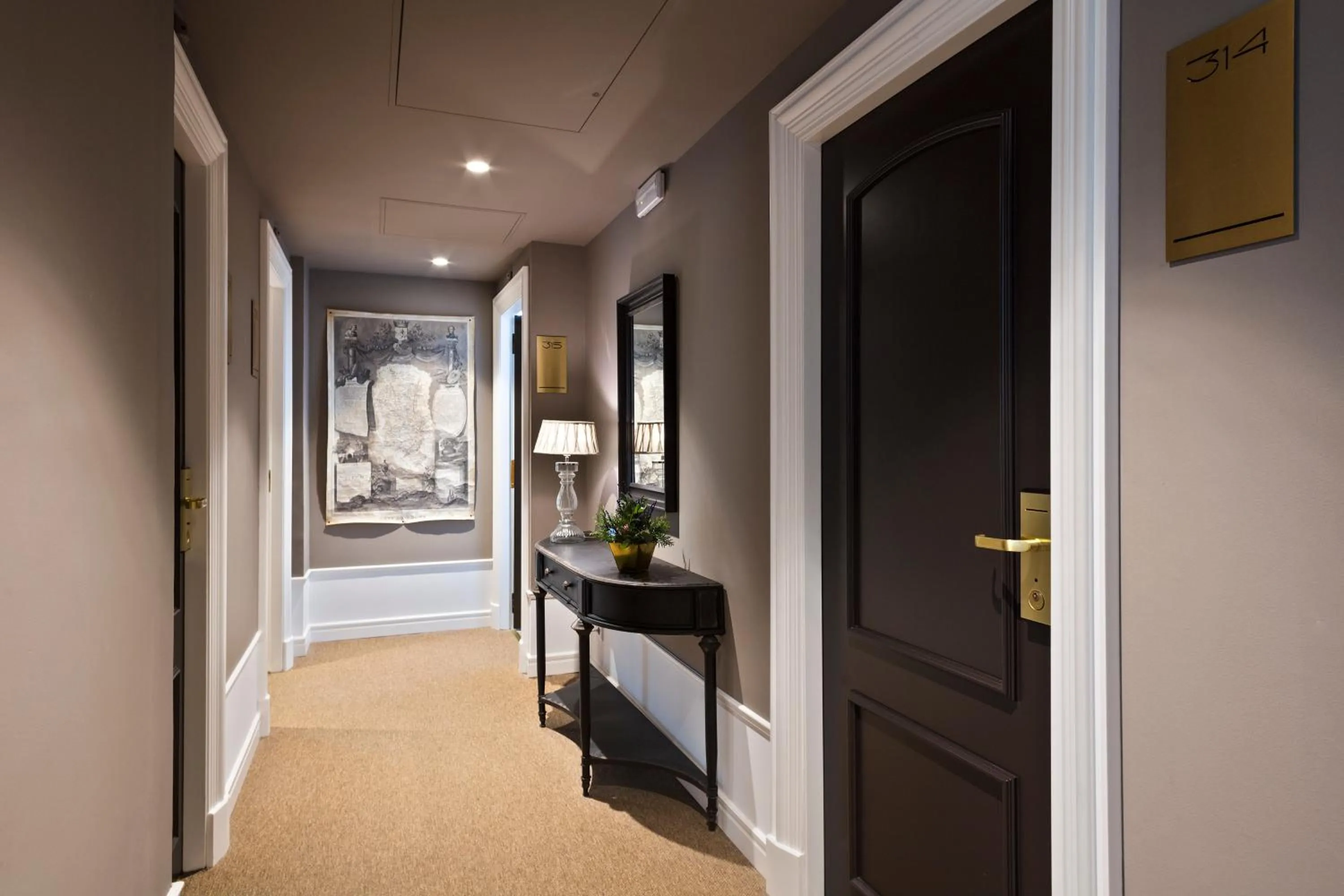 On site in Acta Splendid