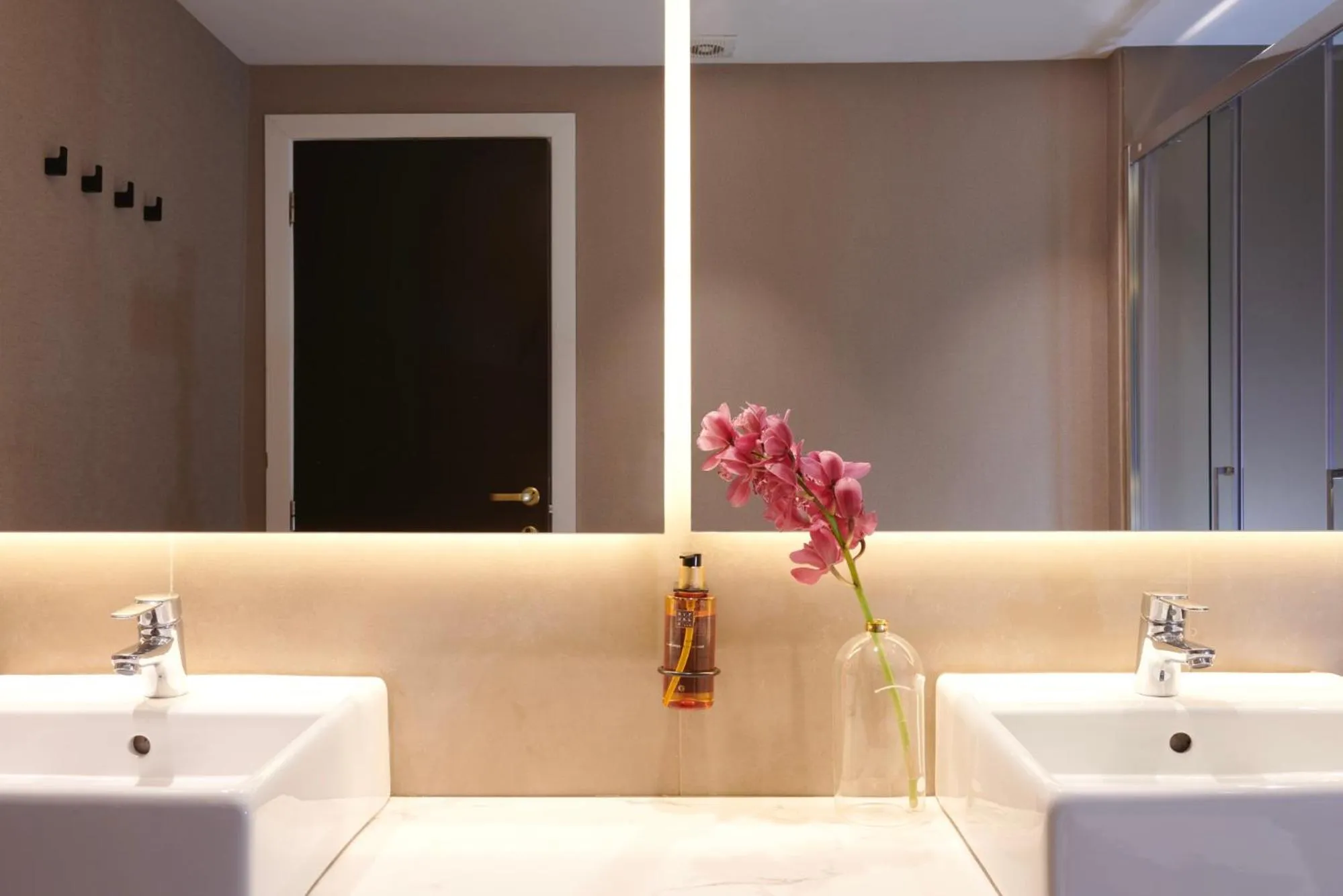 Bathroom in Acta Splendid