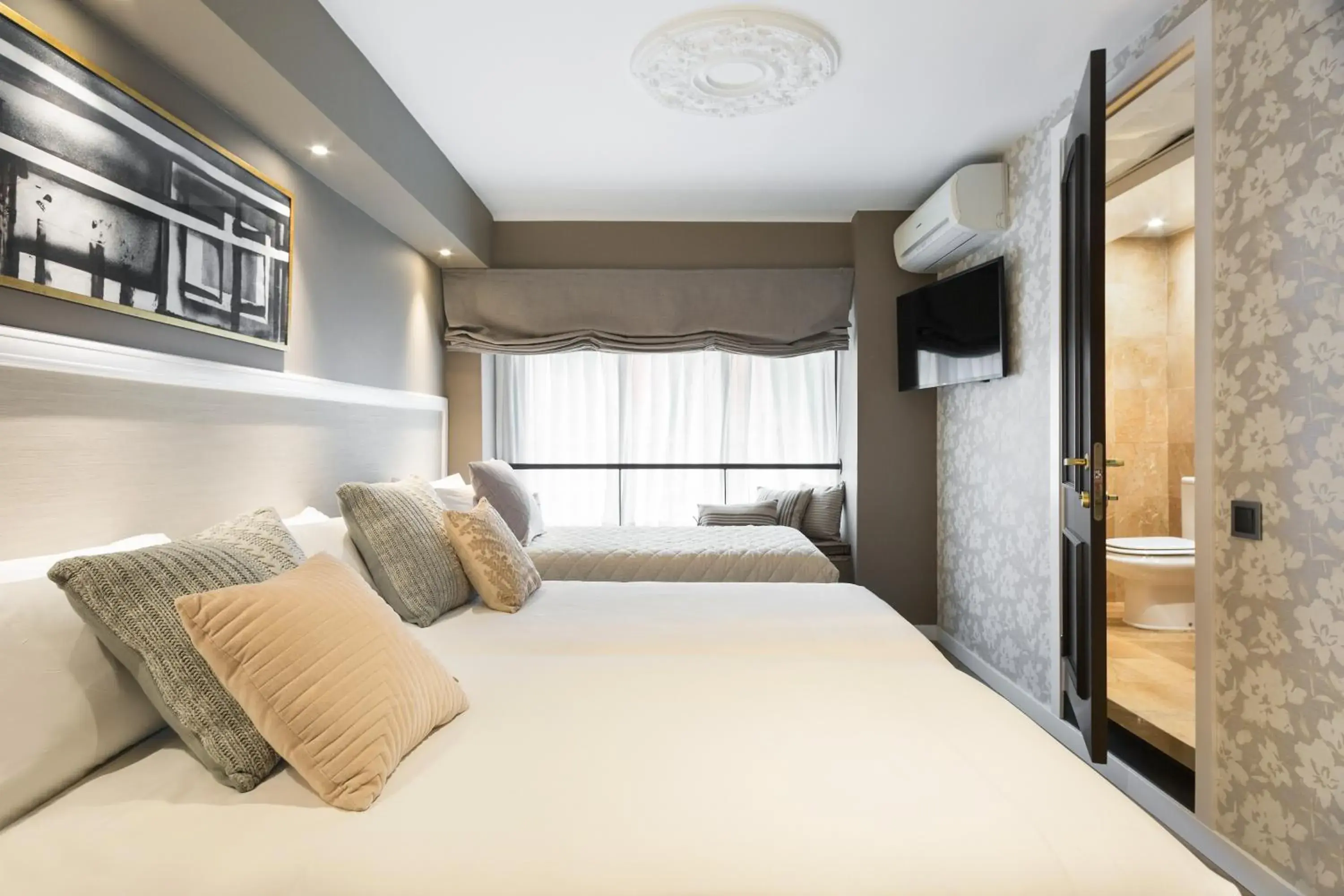 Bed in Acta Splendid Bed in Acta Splendid