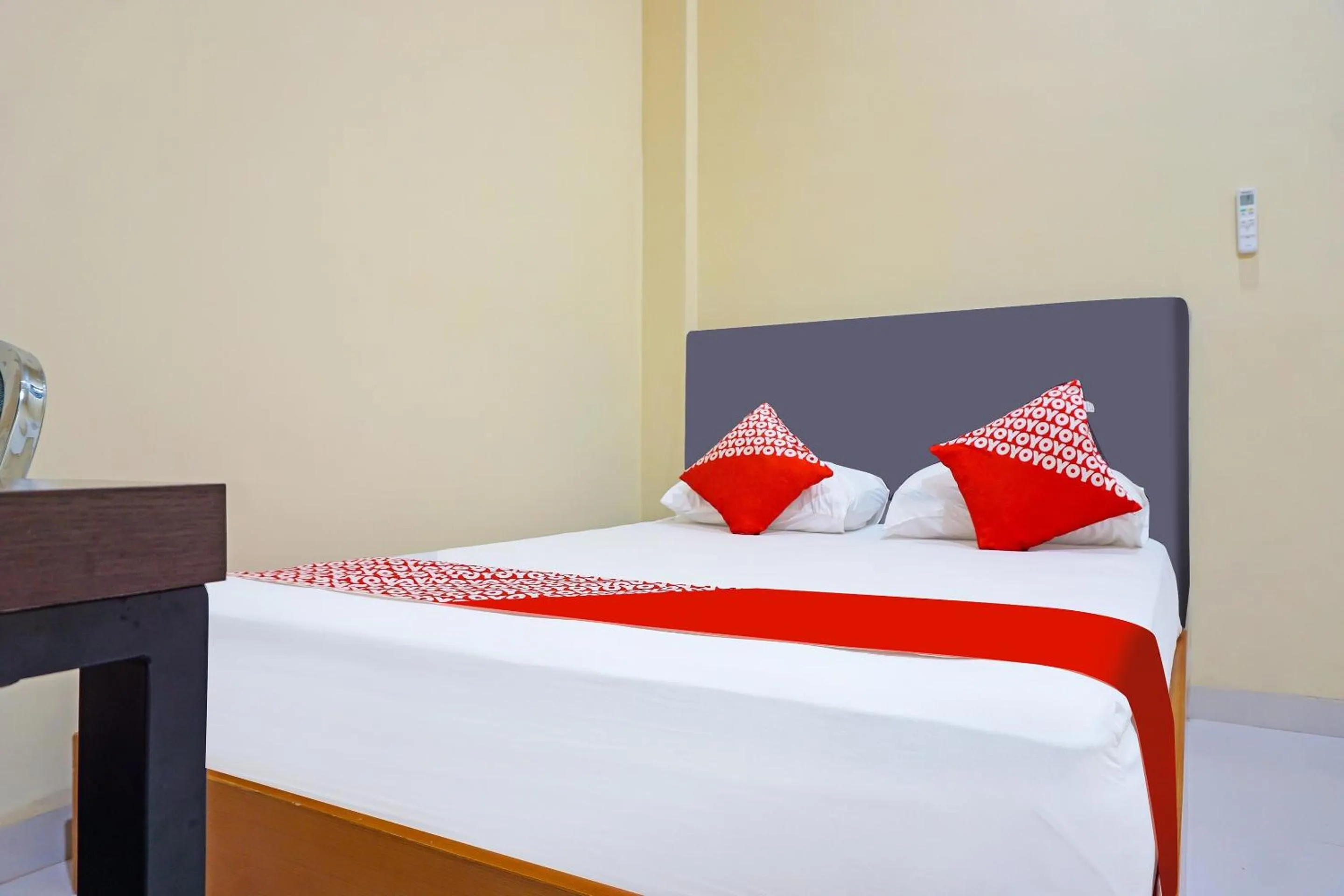 Bedroom in Hotel O Homestay Anitha Syariah Makassar