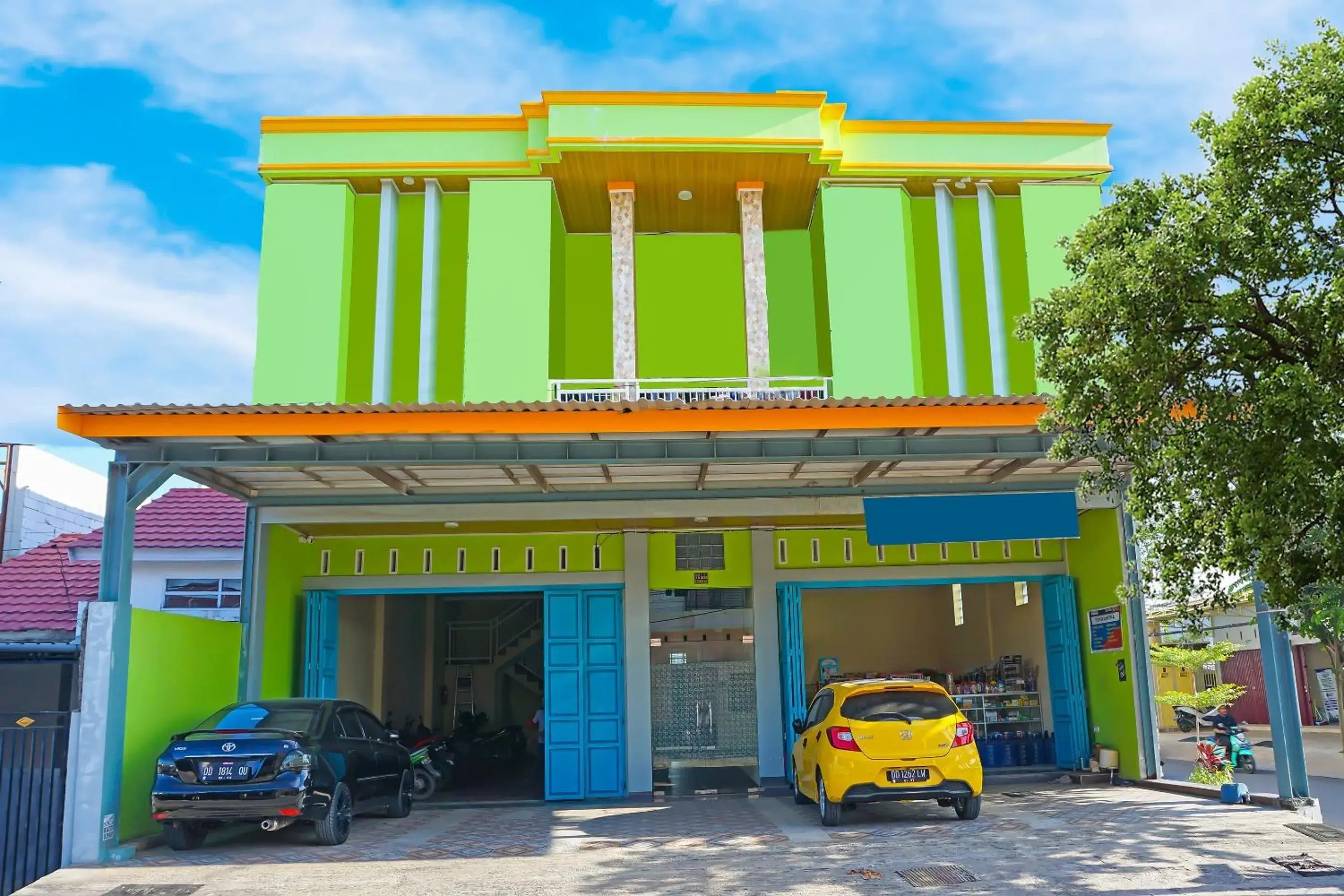 Facade/entrance in Hotel O Homestay Anitha Syariah Makassar Facade/entrance in Hotel O Homestay Anitha Syariah Makassar