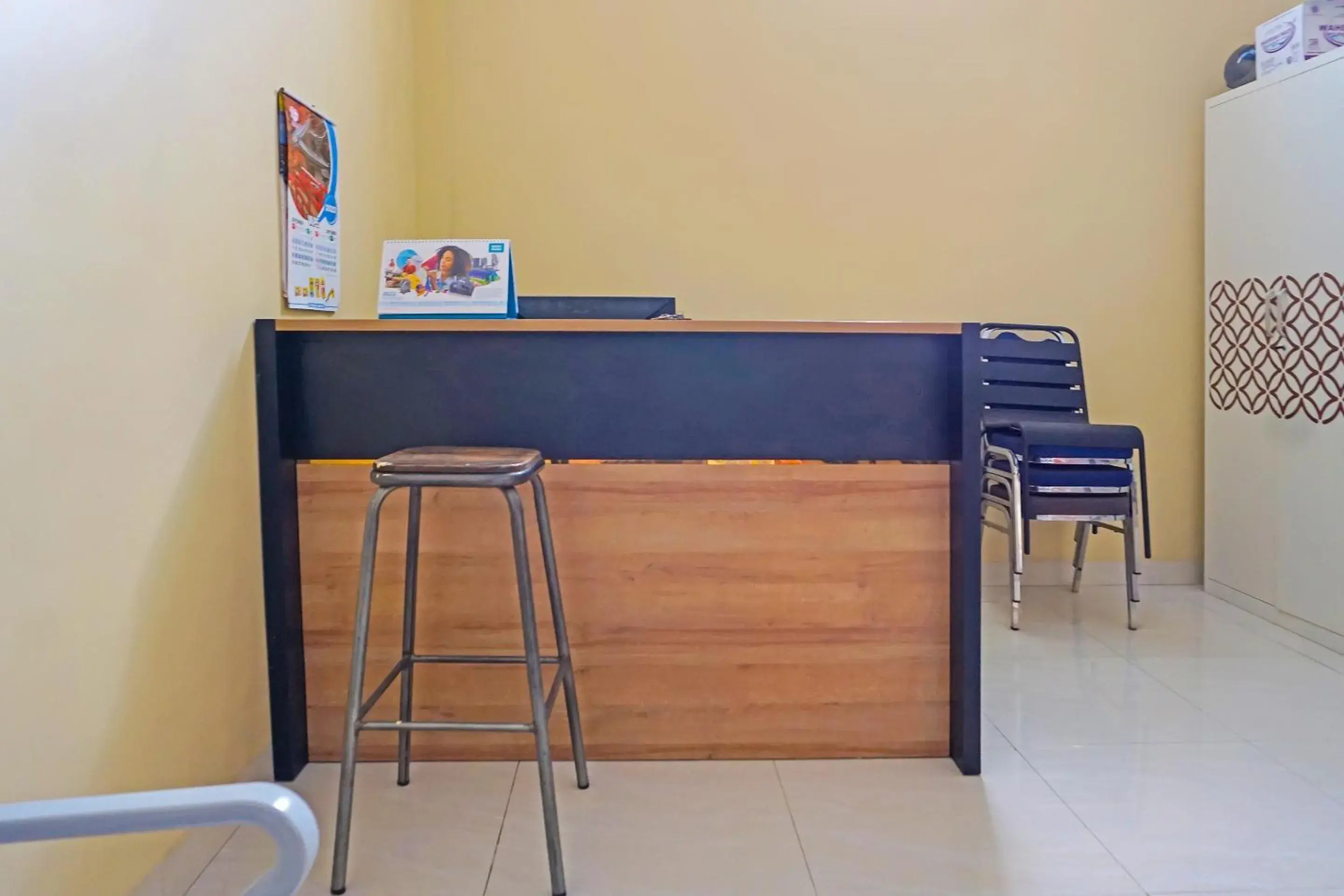 Lobby or reception in Hotel O Homestay Anitha Syariah Makassar Lobby or reception in Hotel O Homestay Anitha Syariah Makassar