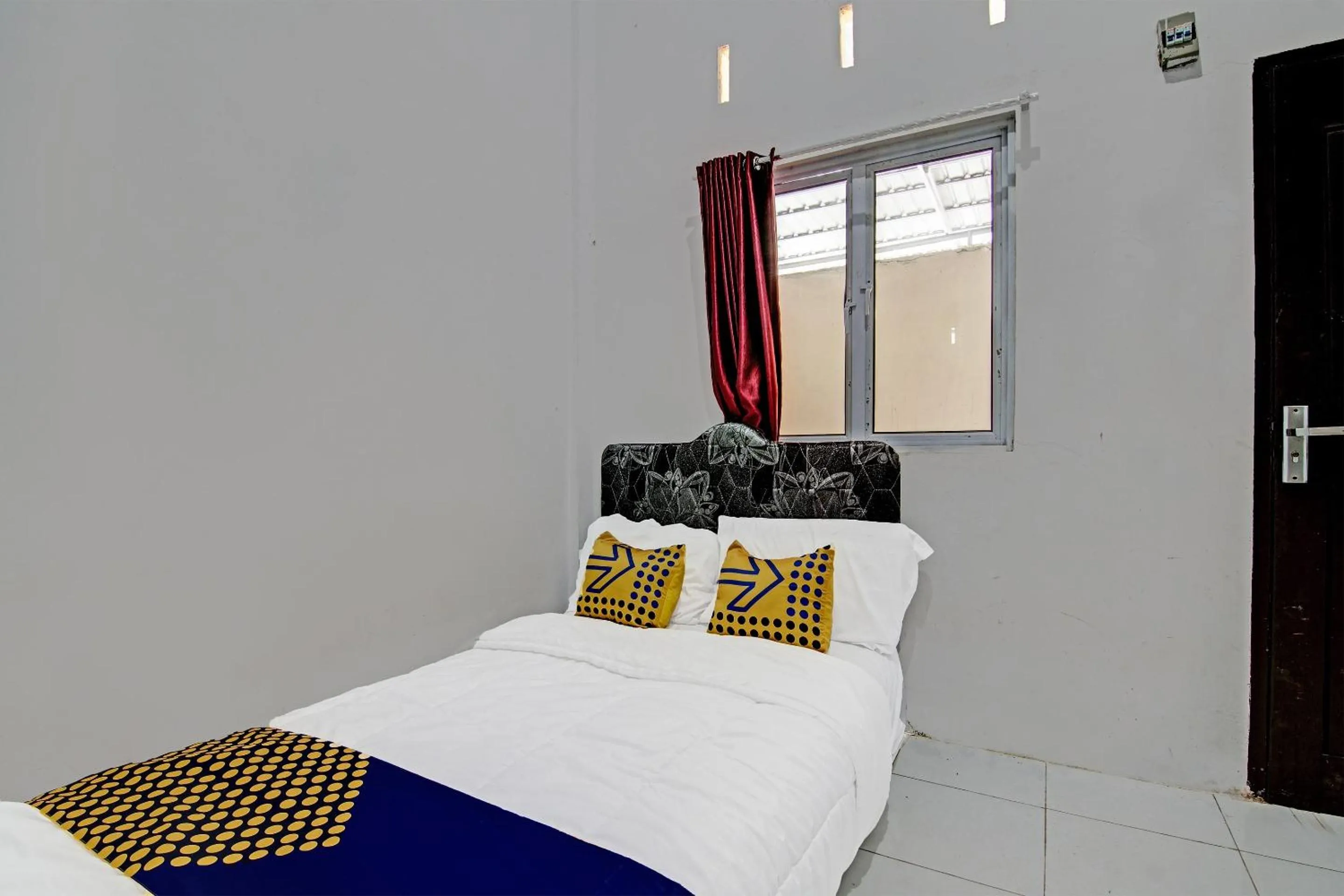 Bedroom, Bed in Hotel O Homestay Hj Lela Syariah