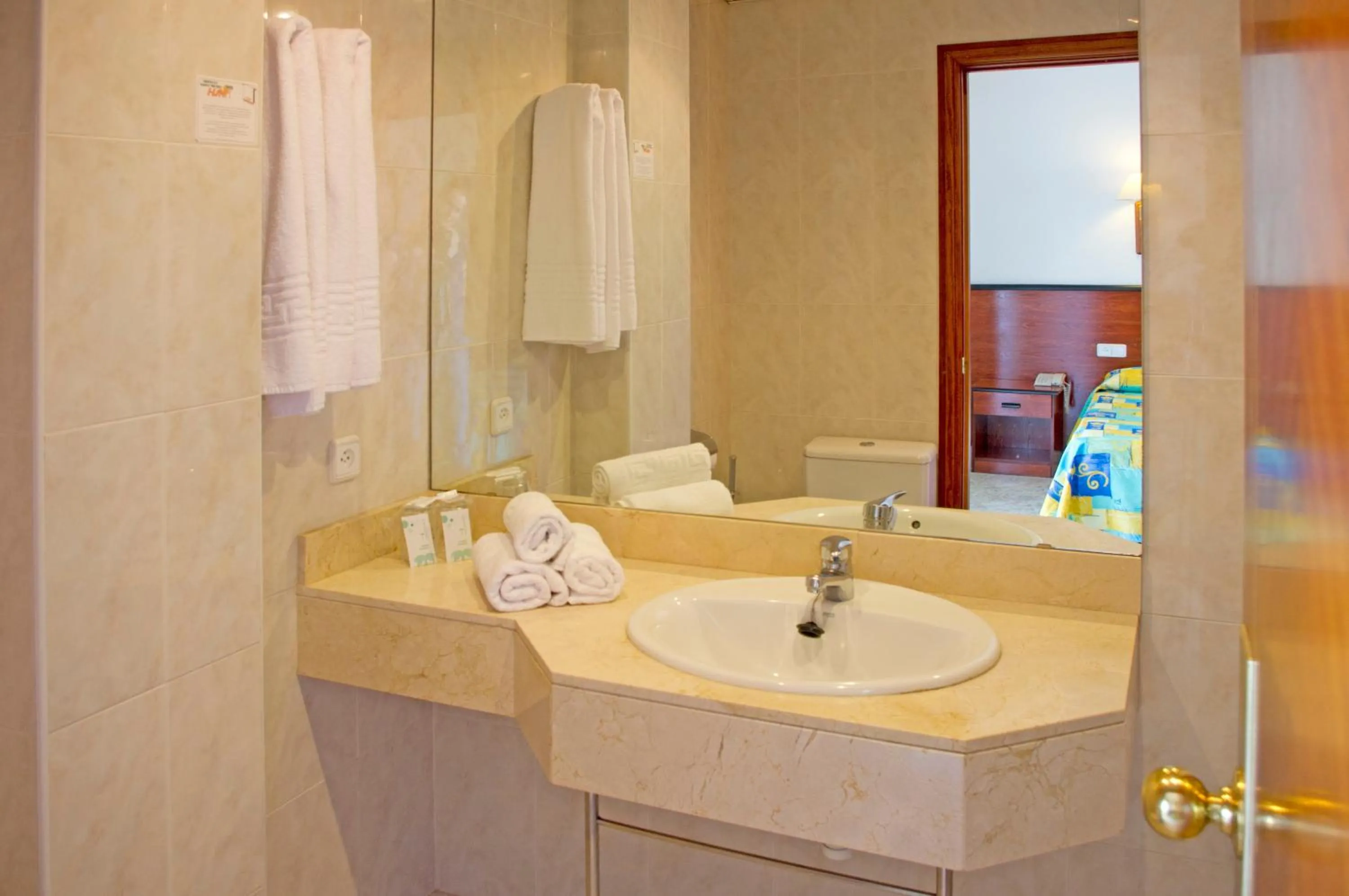 Bathroom in HSM Reina del Mar