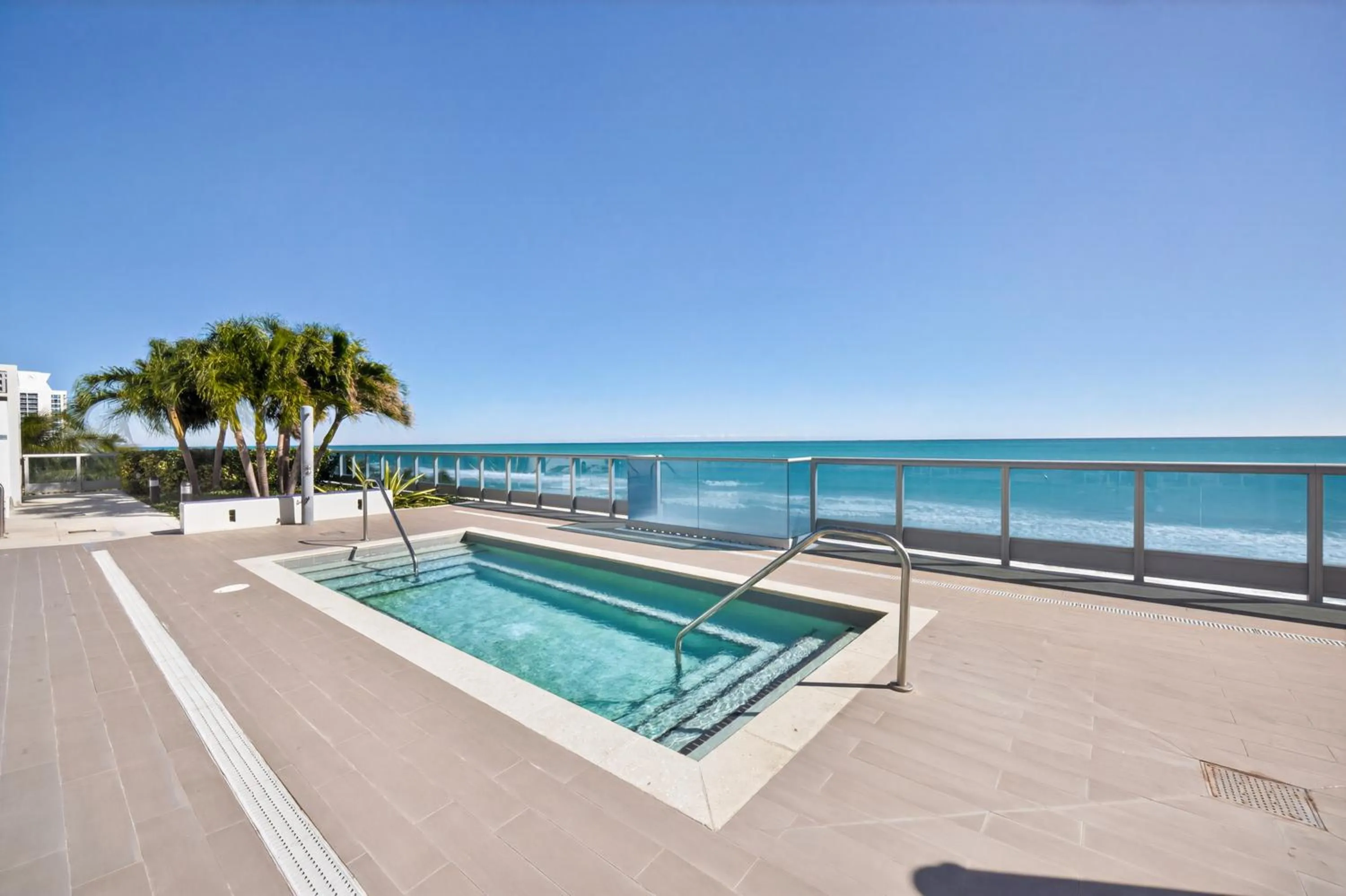 Sea view in Monte Carlo by Miami Vacations