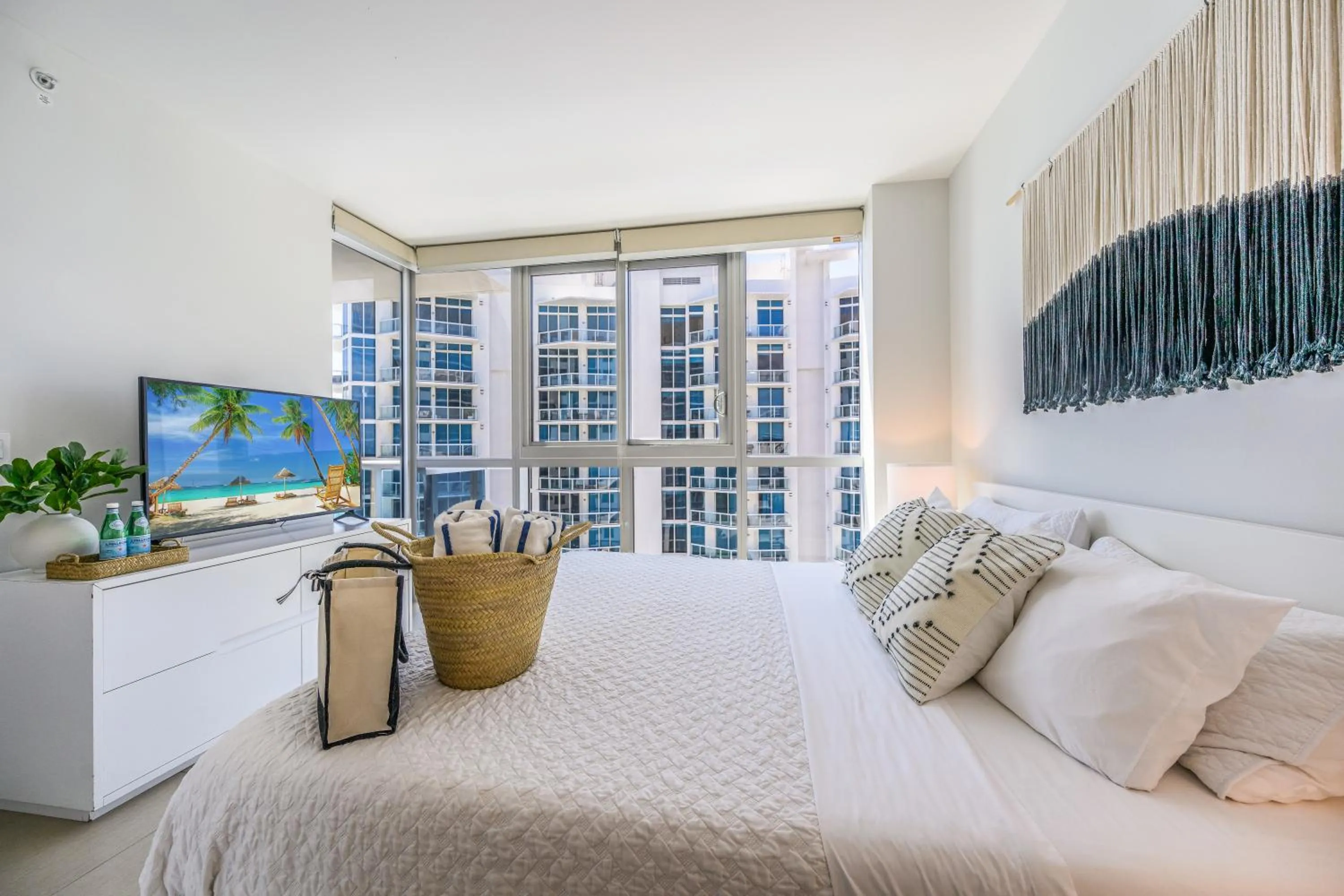 Bed in Monte Carlo by Miami Vacations