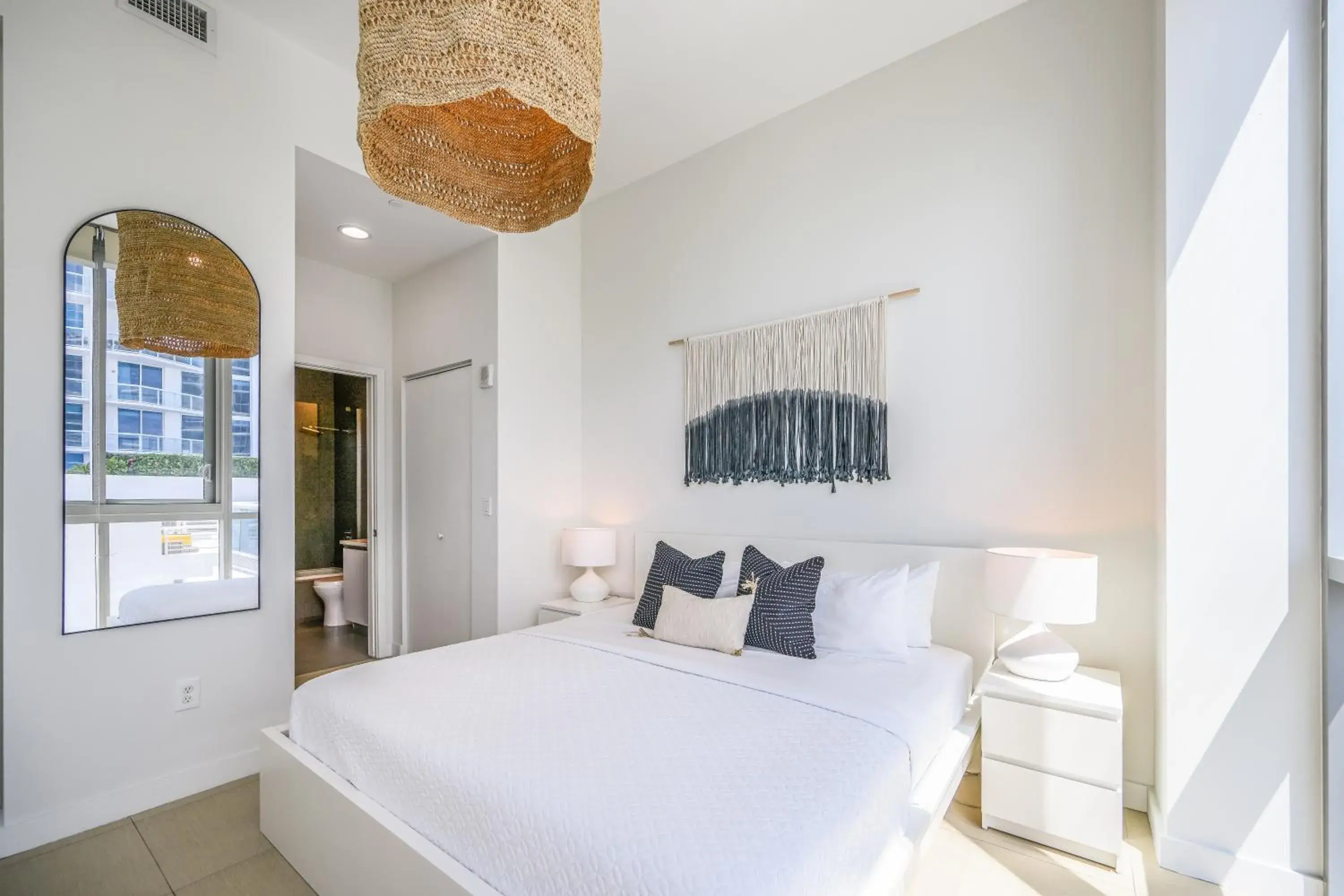 Bed in Monte Carlo by Miami Vacations Bed in Monte Carlo by Miami Vacations