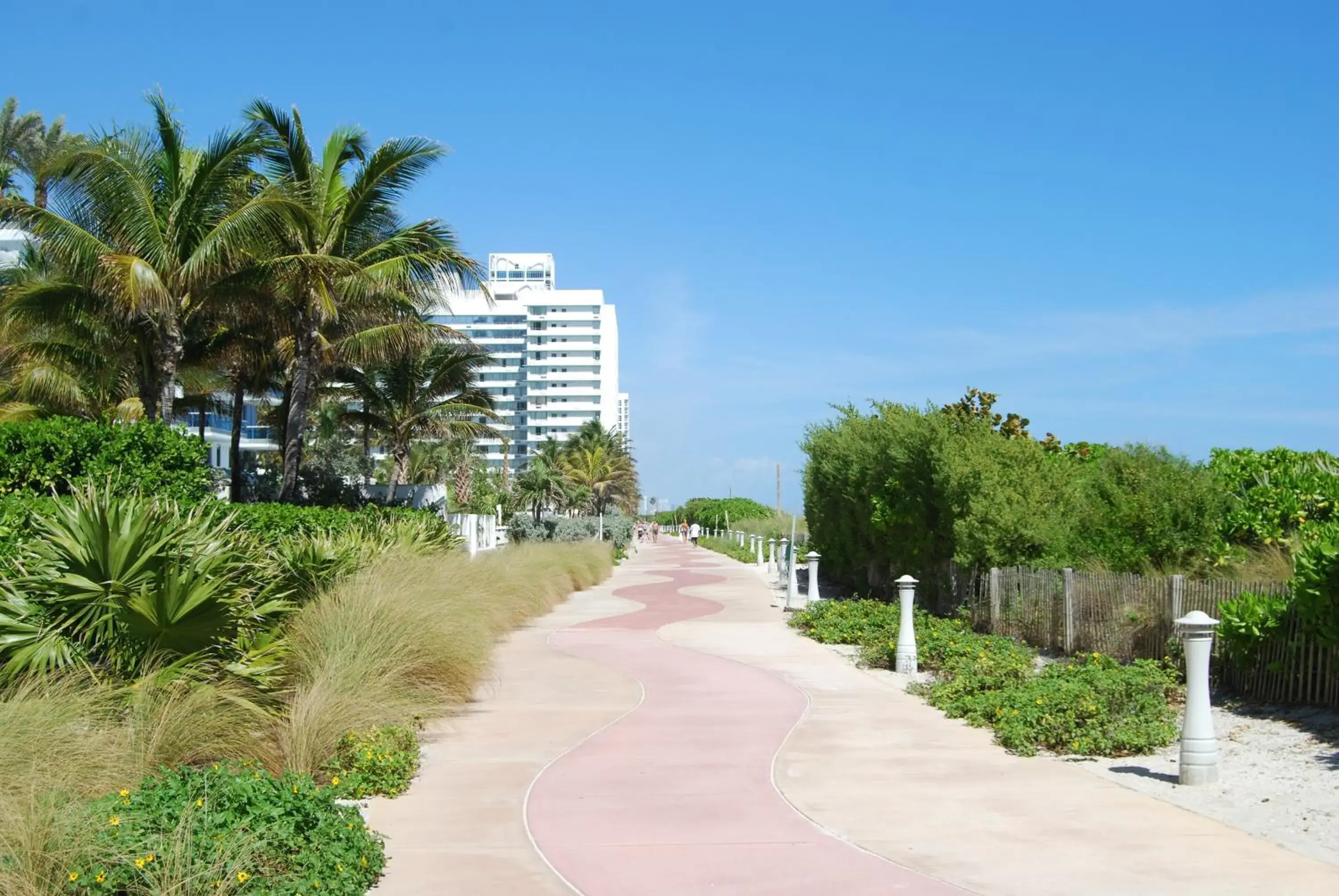 Area and facilities in Monte Carlo by Miami Vacations Area and facilities in Monte Carlo by Miami Vacations