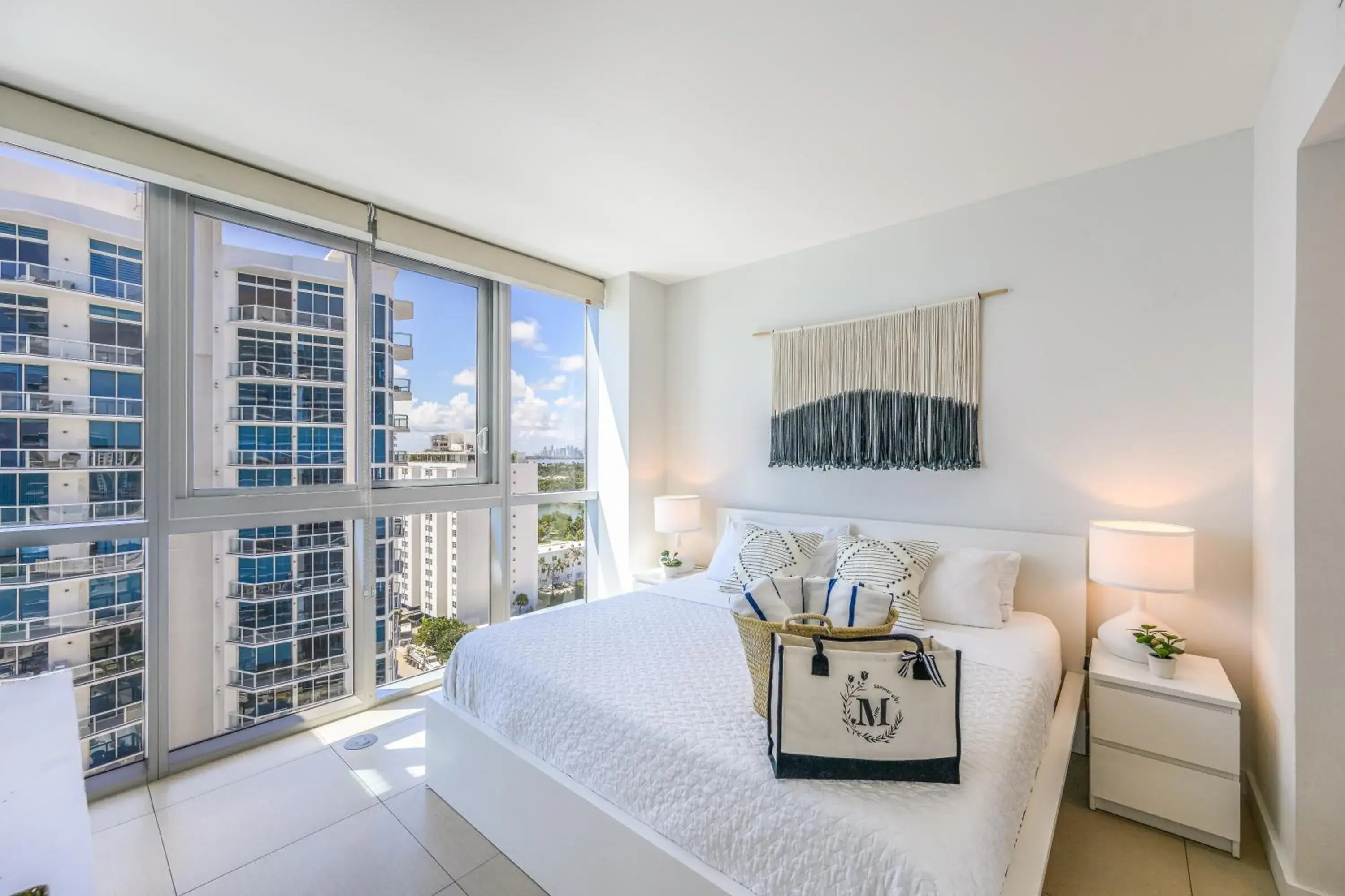 Bed in Monte Carlo by Miami Vacations Bed in Monte Carlo by Miami Vacations