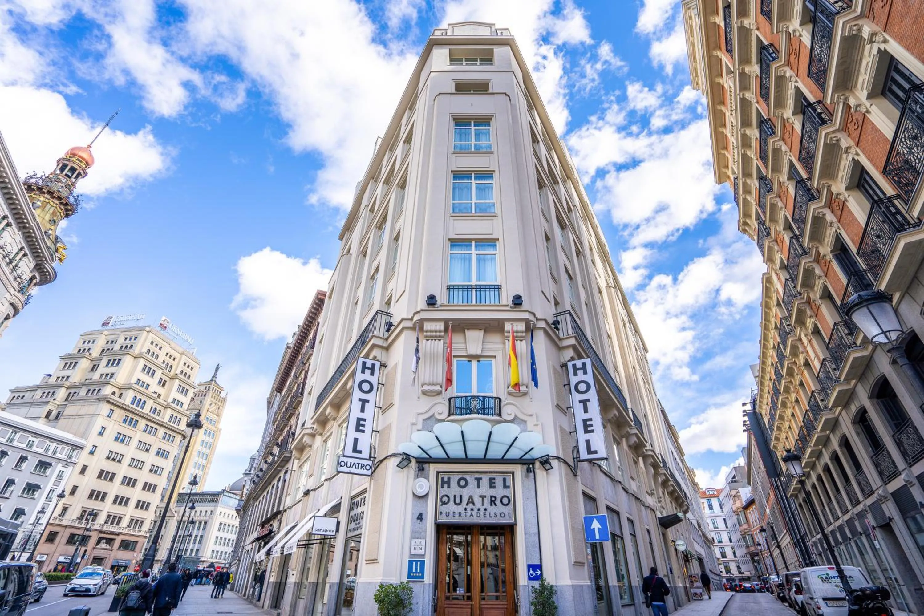 Property building in Quatro Puerta del Sol