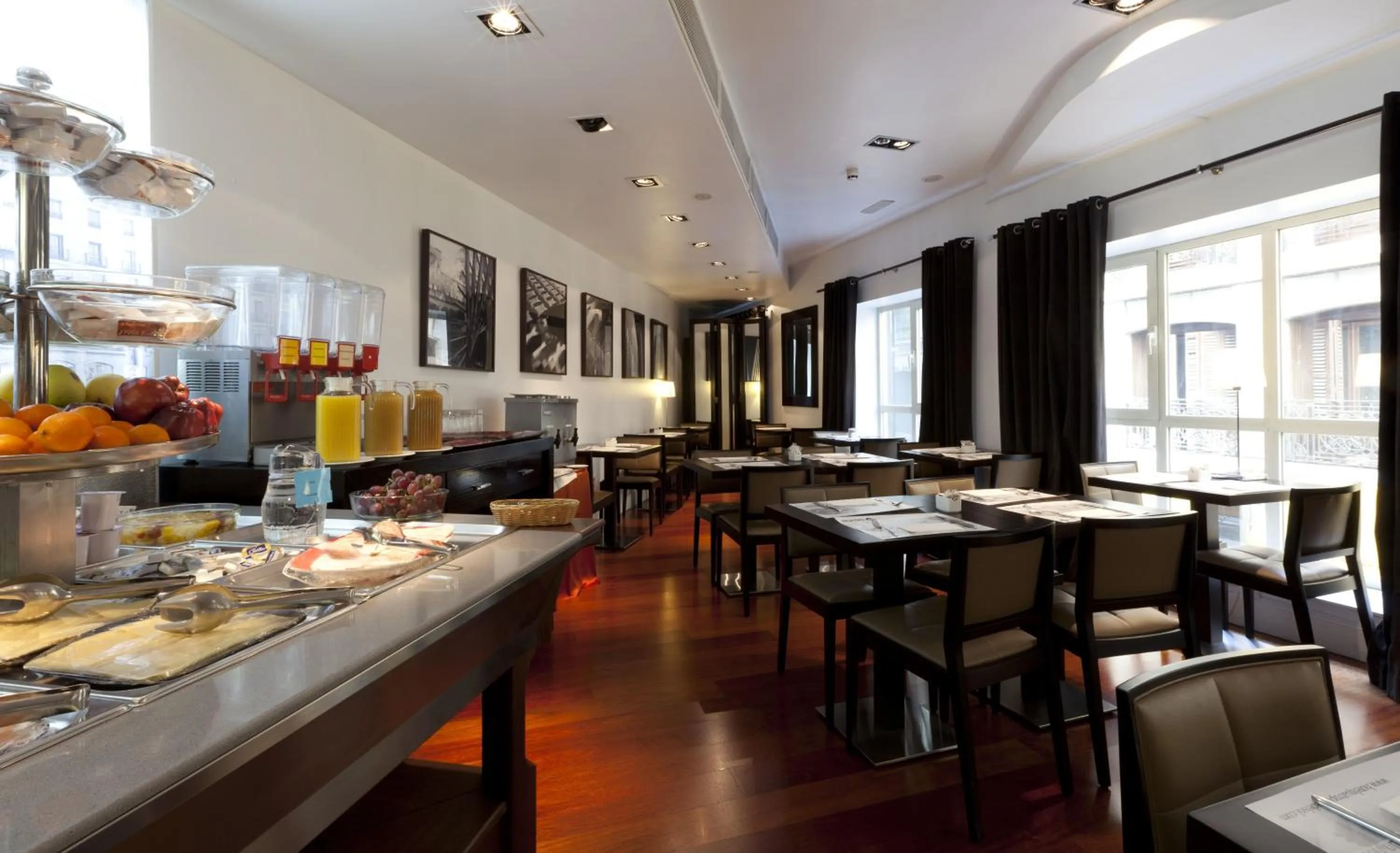 Restaurant/places to eat in Quatro Puerta del Sol